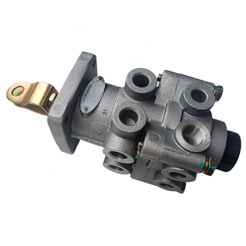 3514010-C0400 Professional and High-quality Right to Truck Brake Valve Brake Master Cylinder
