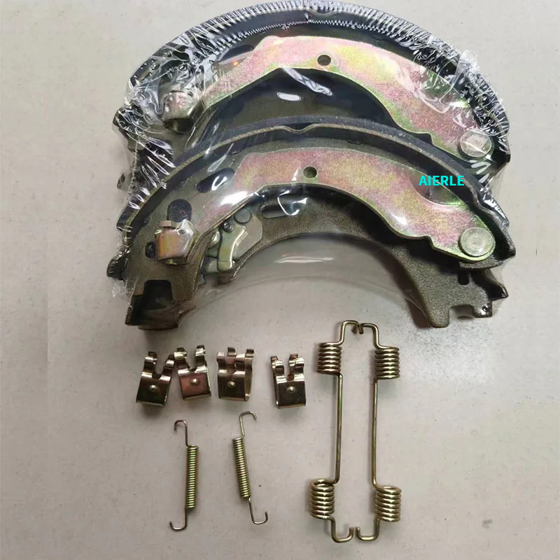 LR031947 LR025151 SFS500012 Rear Brake Pad Sensor Park Brake Shoes for Land Rover Discovery 3 4 Range Rover Sport Auto Parts