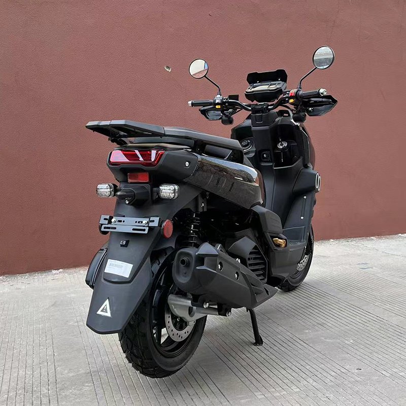 EPA DOT Certified New Design 150CC/200CC Gas Scooter with EFI System Air Cooled Tank MP3 Speaker Comfortable Commute Companion