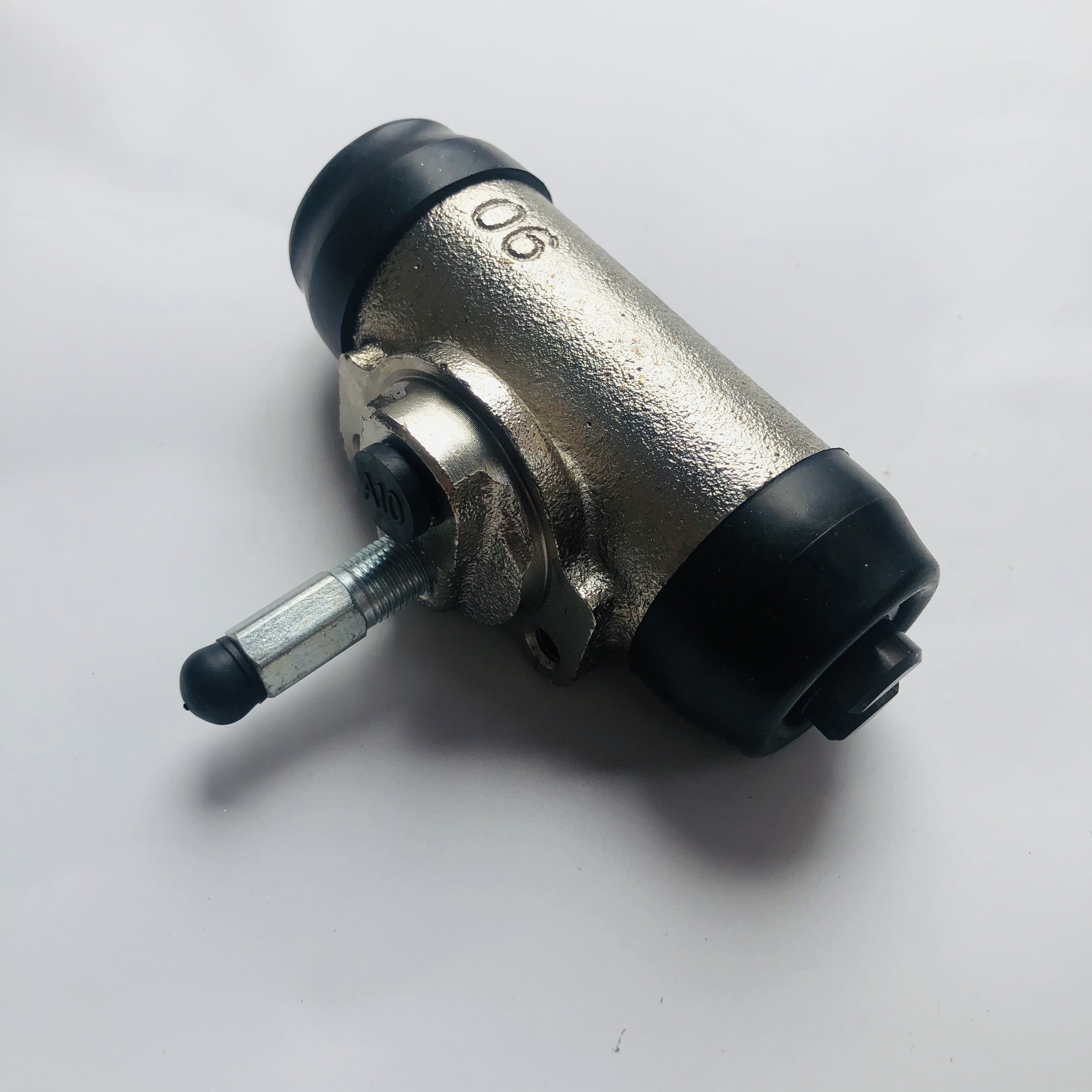 High Quality Auto Parts Brake Cylinder Rear Wheel Brake Cylinder for Land Cruiser HZJ79 HZJ78 47550-60120