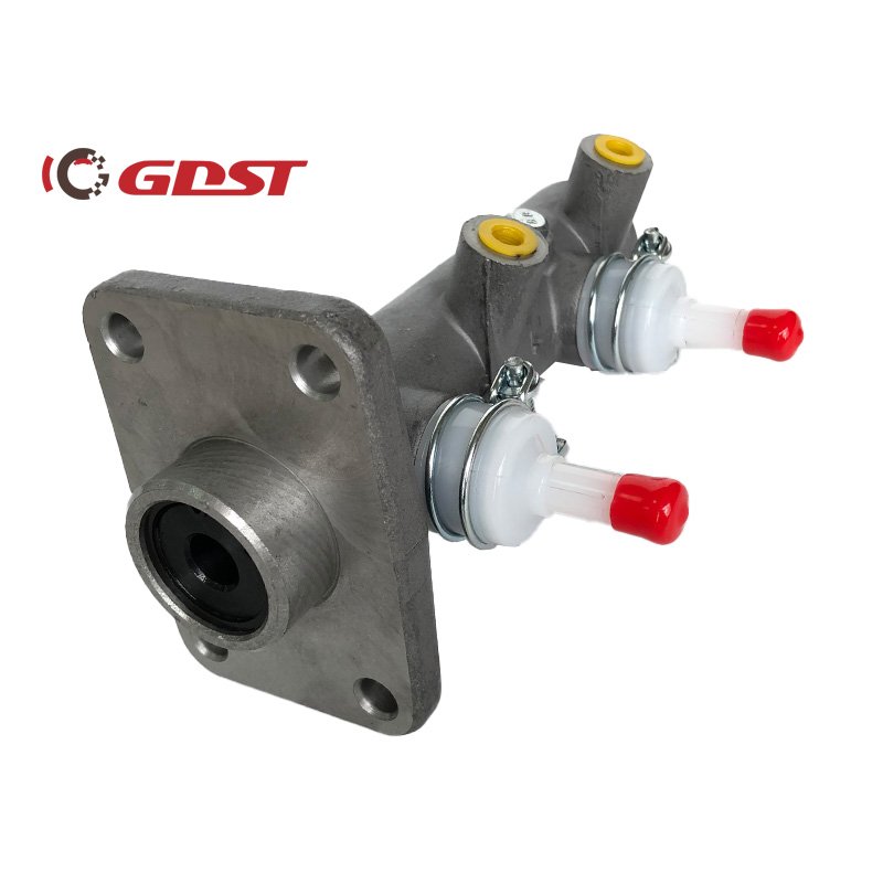 GDST OEM 8-94441-331-0 8944413310 JAPANESE CARS Hydraulic Parts Good Quality One Year Warranty Brake Master Cylinder for ISUZU