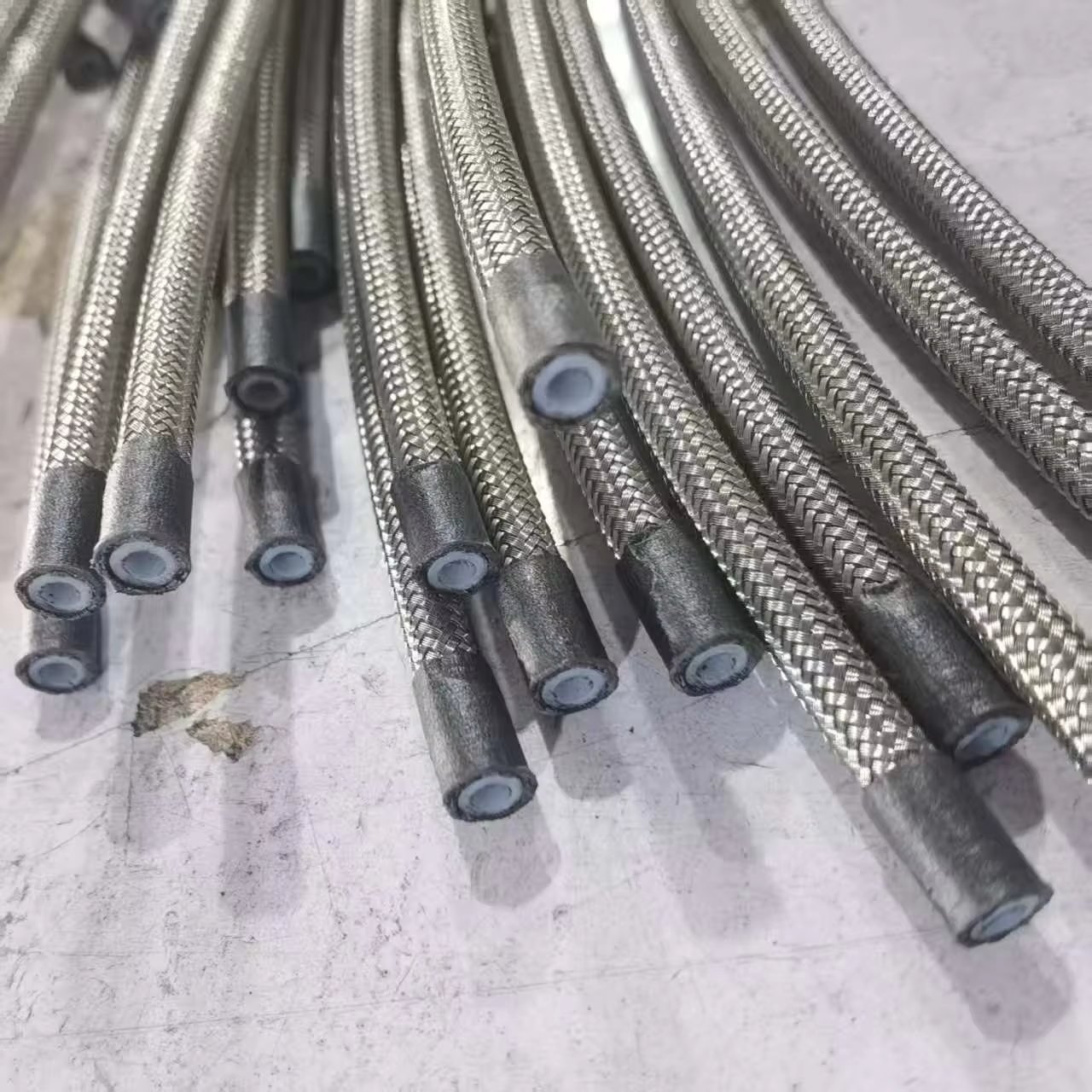 AN4 Stainless Steel Braided Brake Line Hose for Motorcycles PTFE Fluid Hydraulic Tube for Fuel Gas Oil Gas Pipe