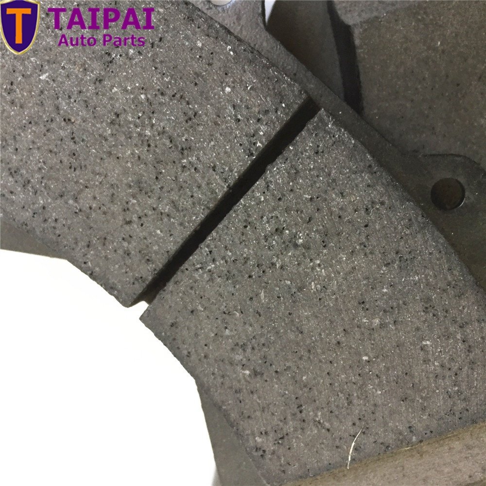 Front Brake Pad for LEXUS 570 TOYOTA LAND CRUISER TUNDRA 04465-60280 04465-60300 D2278M