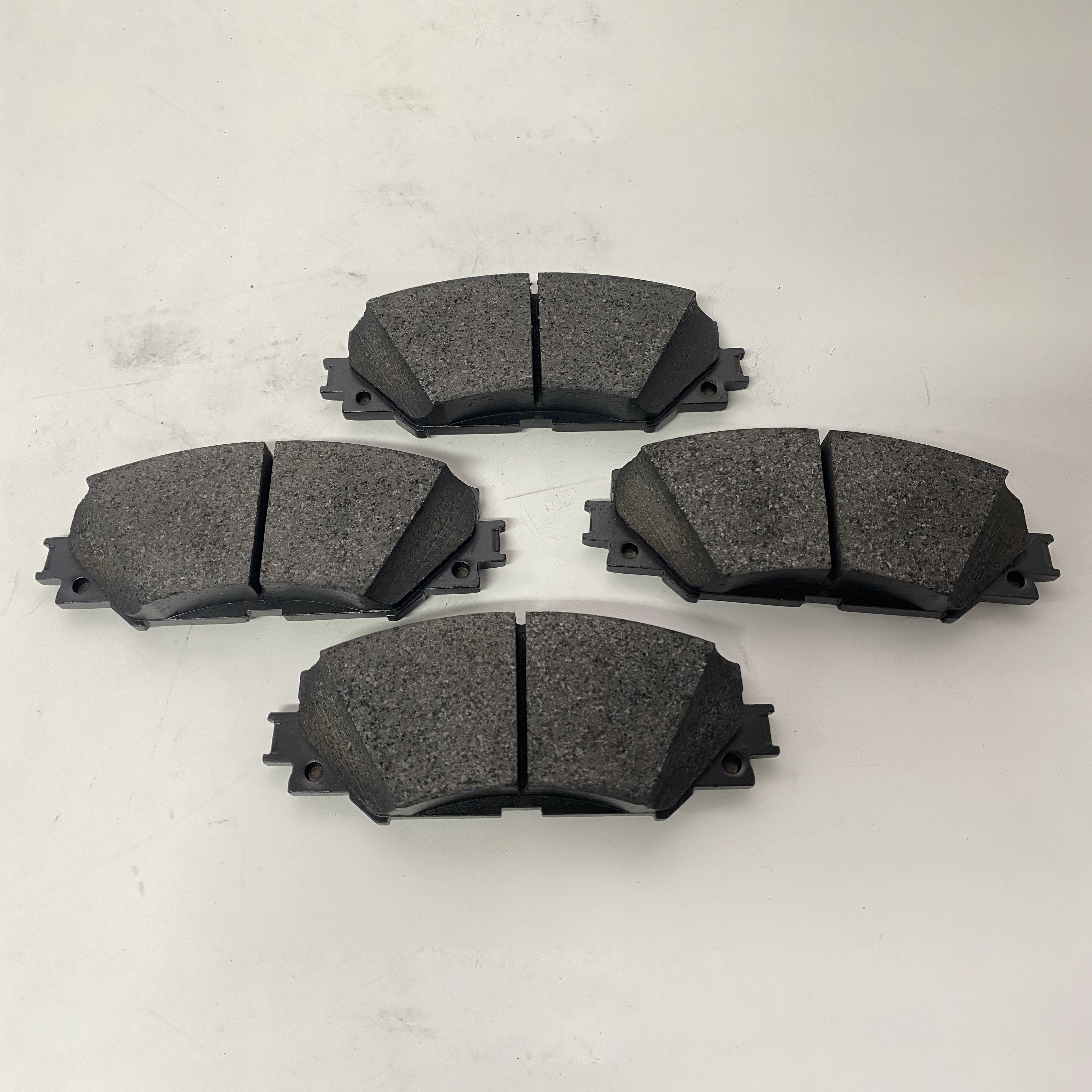 D1210 04465-42160 Front Disc Brake Pads for Toyota Prius LEXUS GS 0446542160