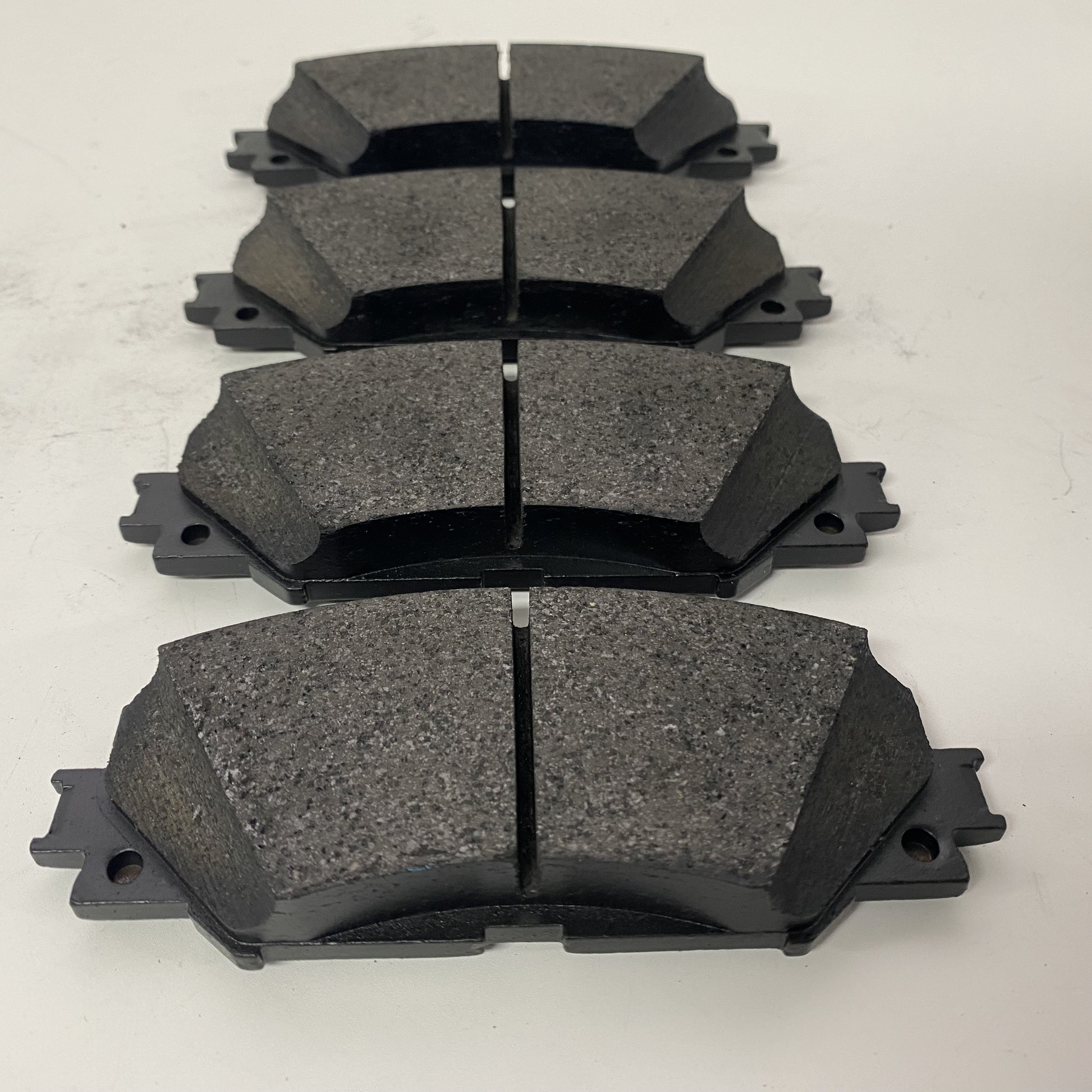 D1210 04465-42160 Front Disc Brake Pads for Toyota Prius LEXUS GS 0446542160