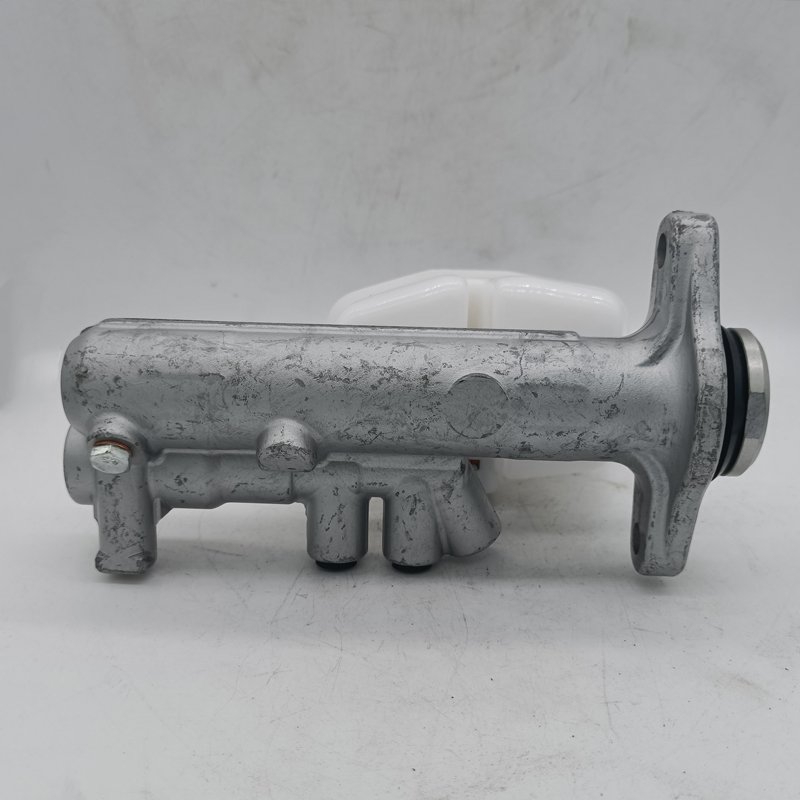 Brake Master Cylinder for TOYOTA 4 RUNNER HILUX Pickup KDN185 RZN185 KZN185 47201-3D360
