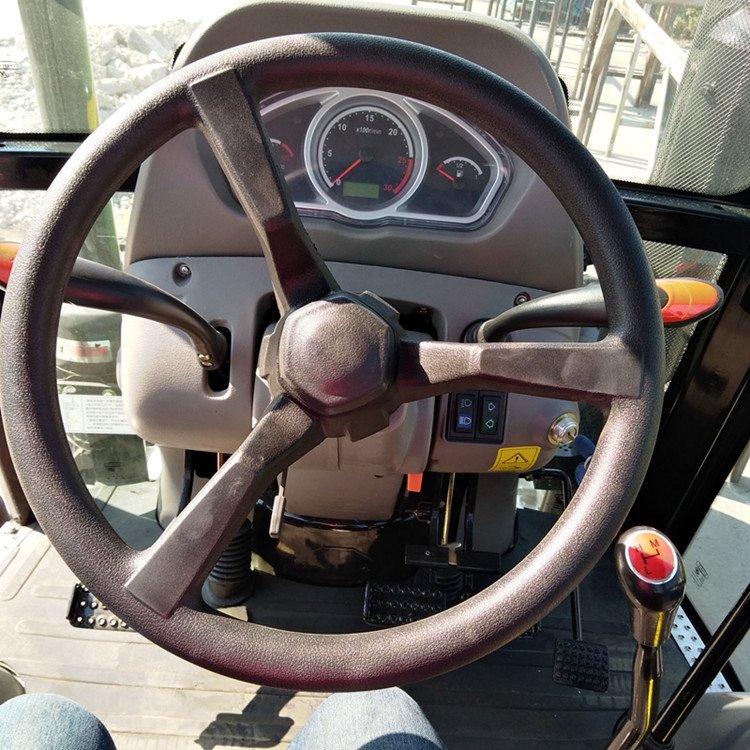70HP 80HP 90HP Agriculture Wheeled Farm Tractor with Ce