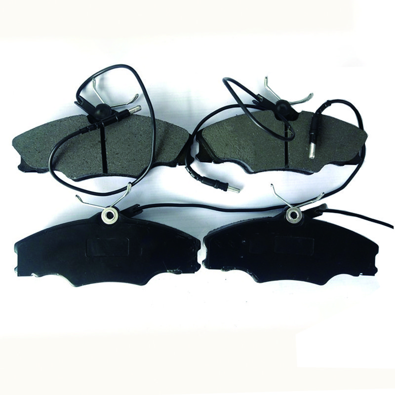 OEM Automotive Ceramic Brake Pads Car Disc Brake Pad for Peugeot 425131 Spare Parts Brake Pads GDB1193