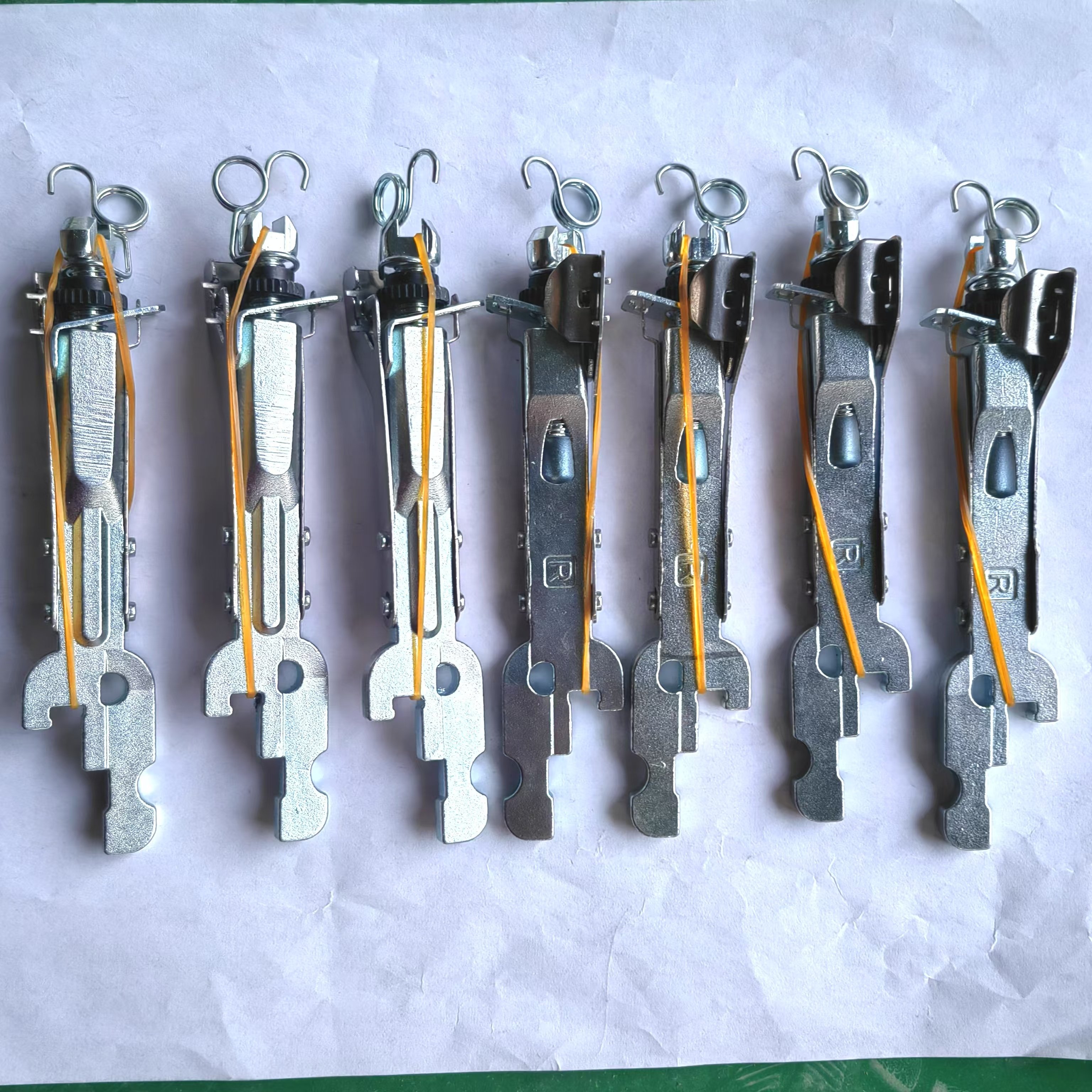The Factory Mass-produced Brake Regulator Rod RL 98845064 8845065