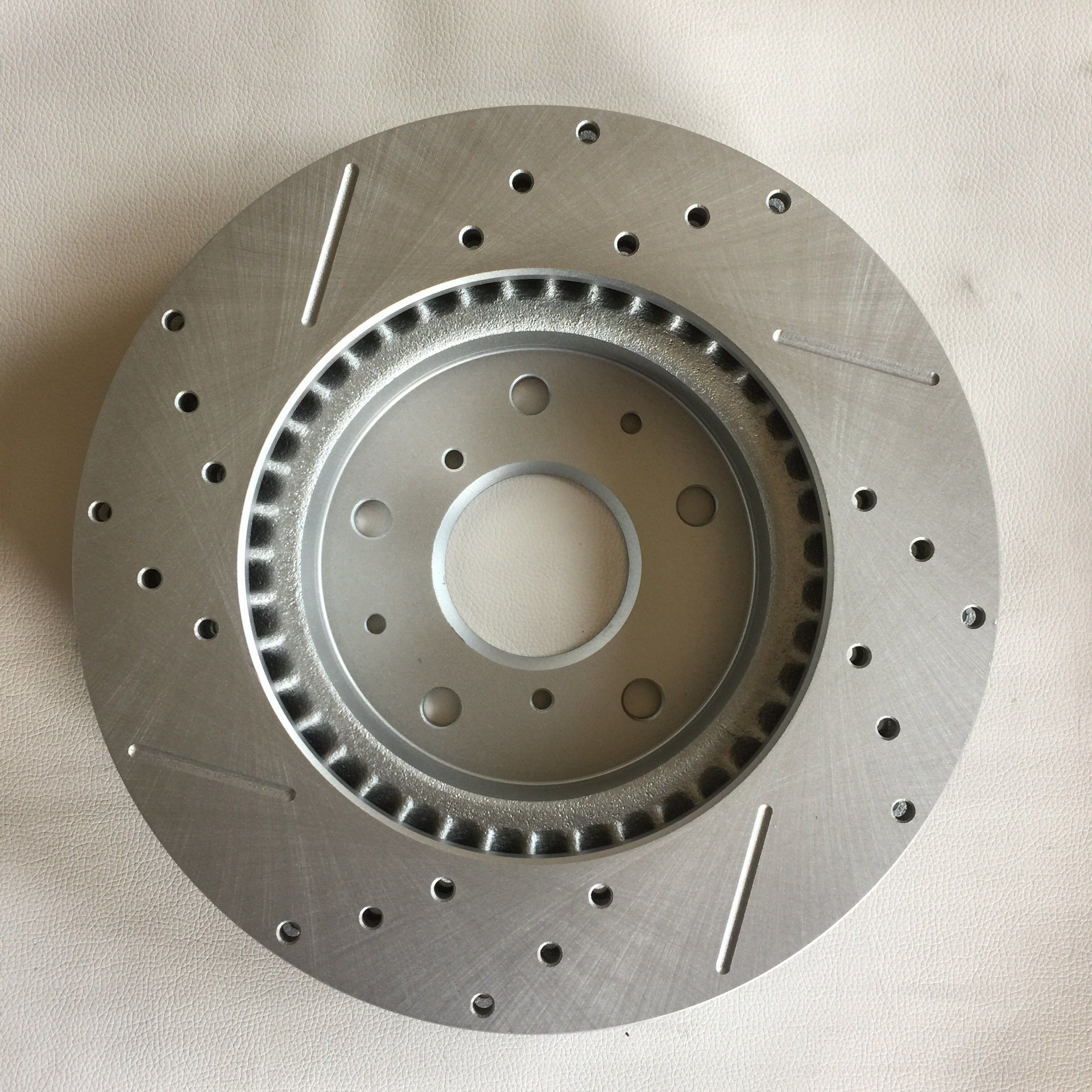 Front Brake Disc for SUZUKI SX4 (EY GY) 2006- FIAT SEDICI (FY_) 2006-2014 OEM 71742850