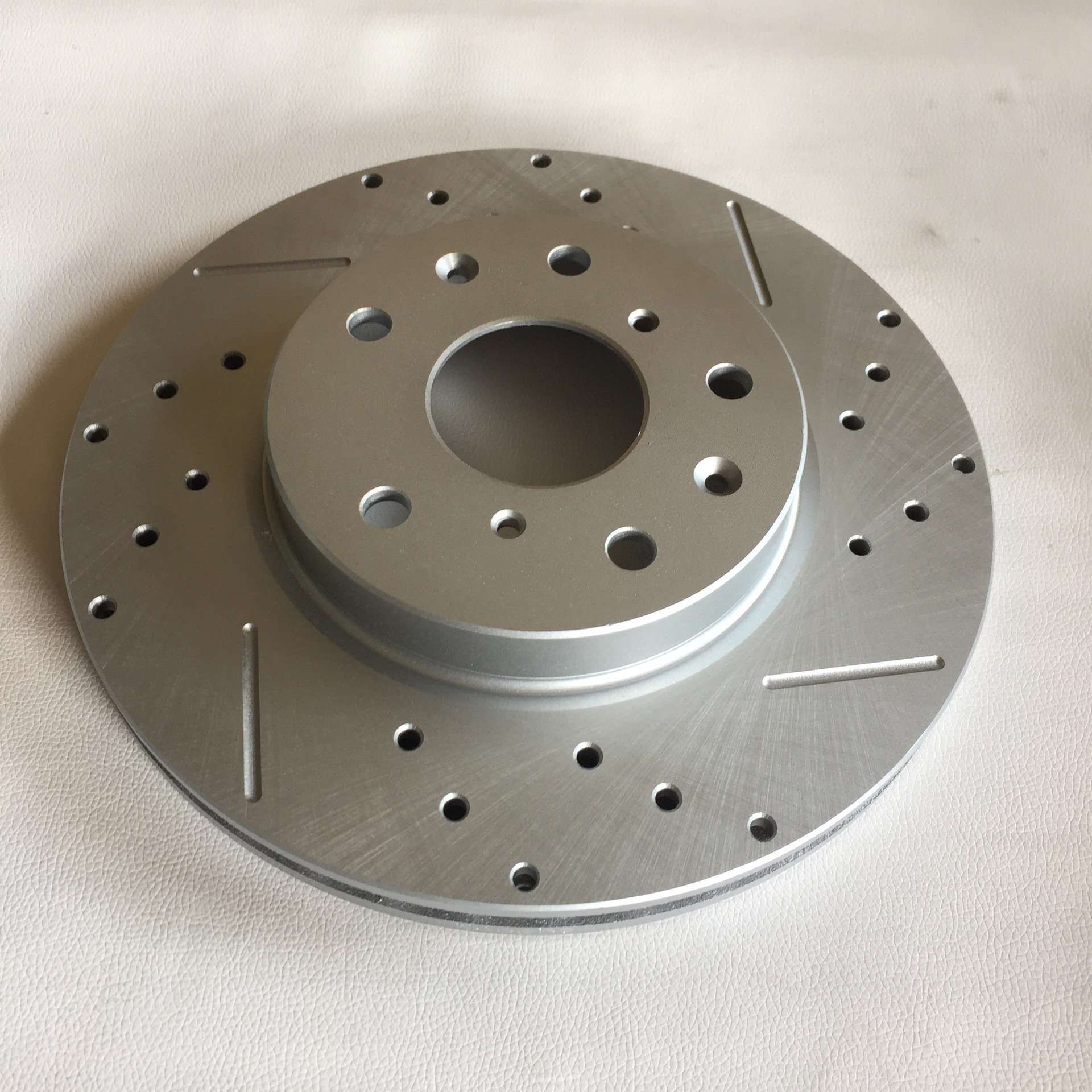 Front Brake Disc for SUZUKI SX4 (EY GY) 2006- FIAT SEDICI (FY_) 2006-2014 OEM 71742850