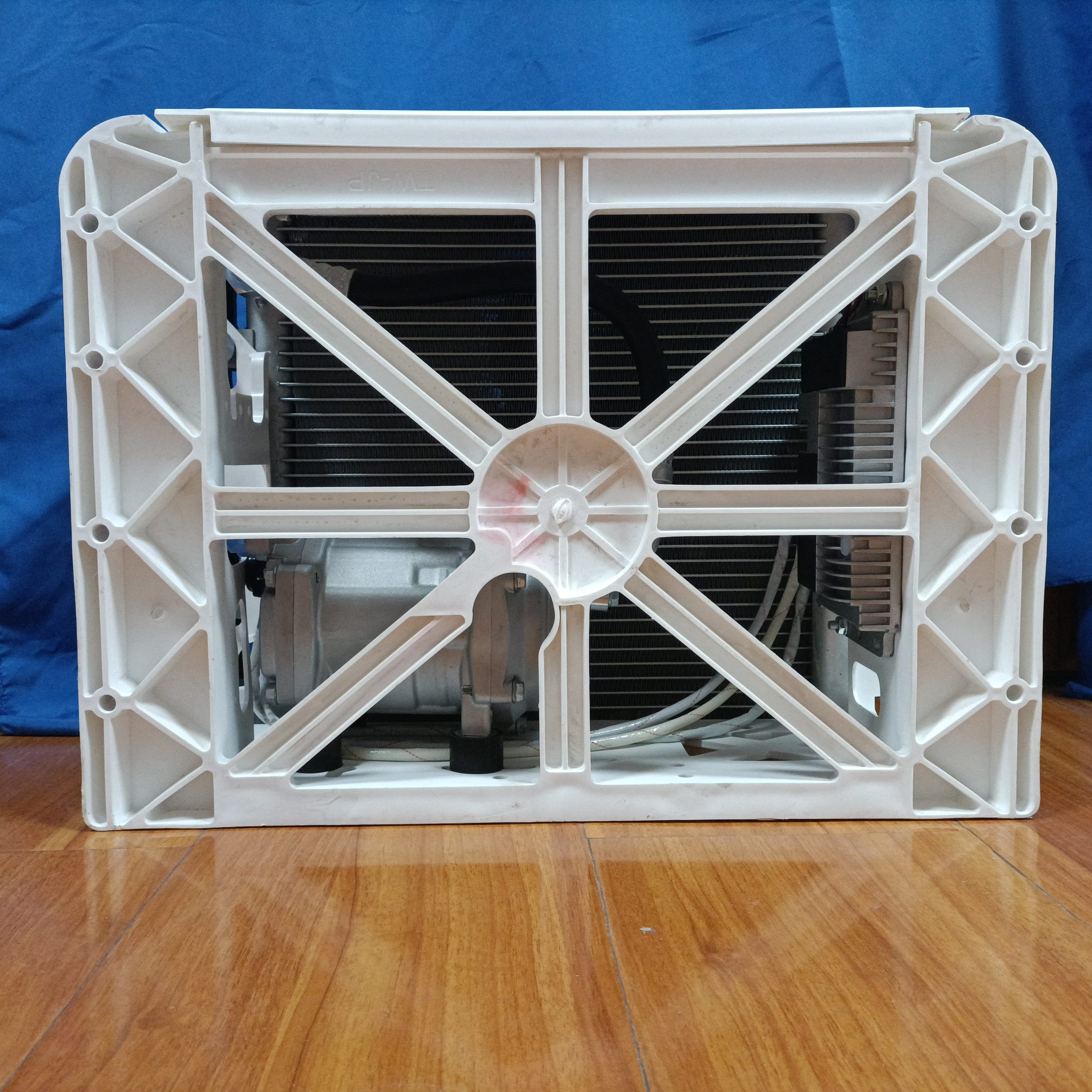Split square Housing 12V/24V/48V/72V Truck RV Parking air Conditioning