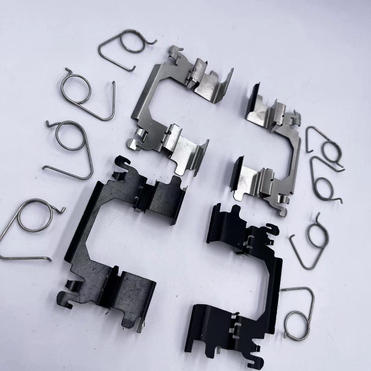 D1736 Auto Parts Car RearDisc Brake Pad Repair Kit D1060-3WU0A for Chevrolet Cadillac for Infiniti Nissan