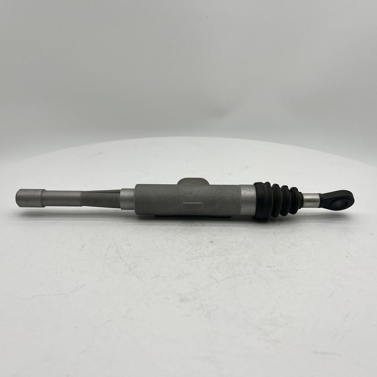 OEM 735 7E32 21521155425 21521156000 21521159031 Hot-selling Clutch Master Cylinder for BMW