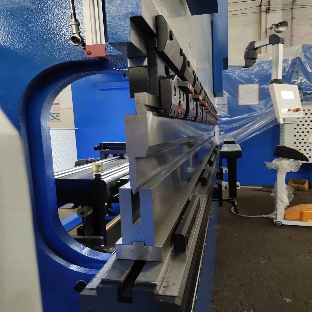 63T 2500 CT8 System Cnc Hydraulic Cylinder Stainless Steel Pipe Cardboard Bending Machine
