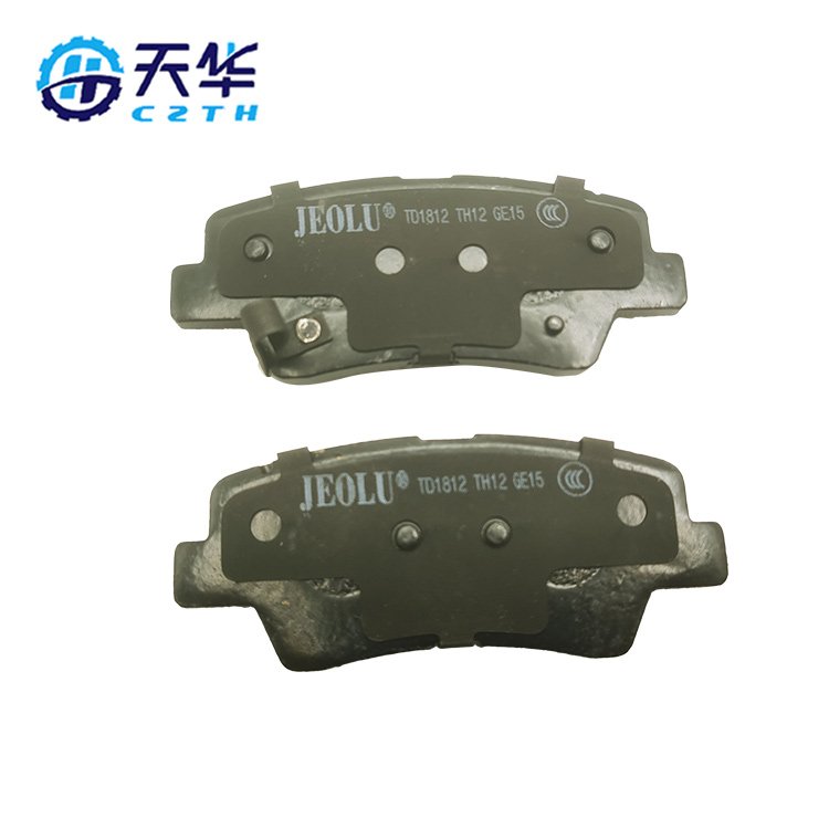 Auto Parts Brake Pad 58302a4b00 D1812 Suitable for Kia