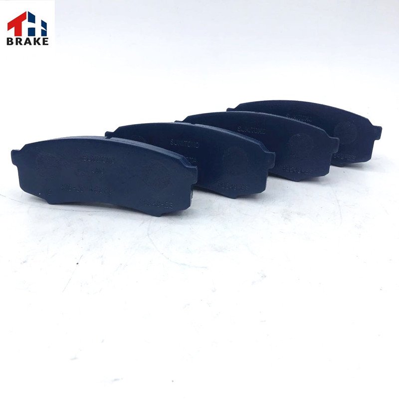 0446660020 Japanese Car Auto Ceramic Brake Pad for Toyota 4 RUNNER MITSUBISHI PAJERO