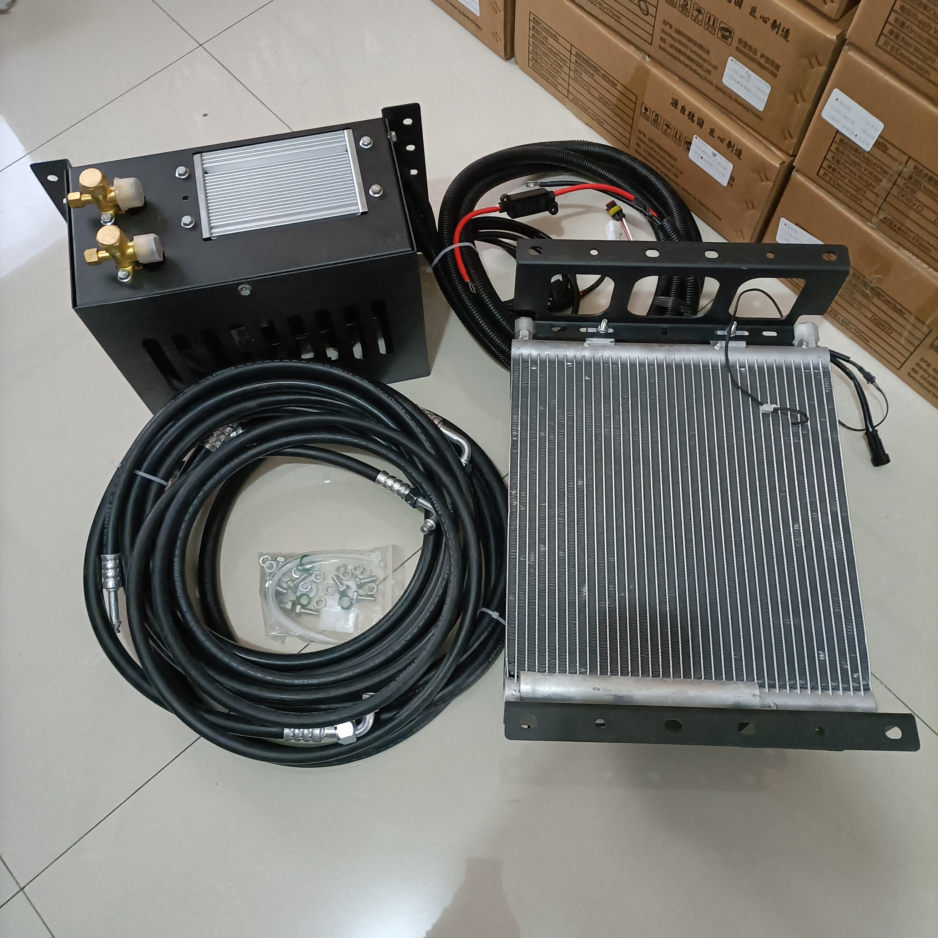 12V 24V Roof Air Conditioning Ac 48v Truck Parking Cooler Car Roof Top Air Conditioner for Car RV Tractor