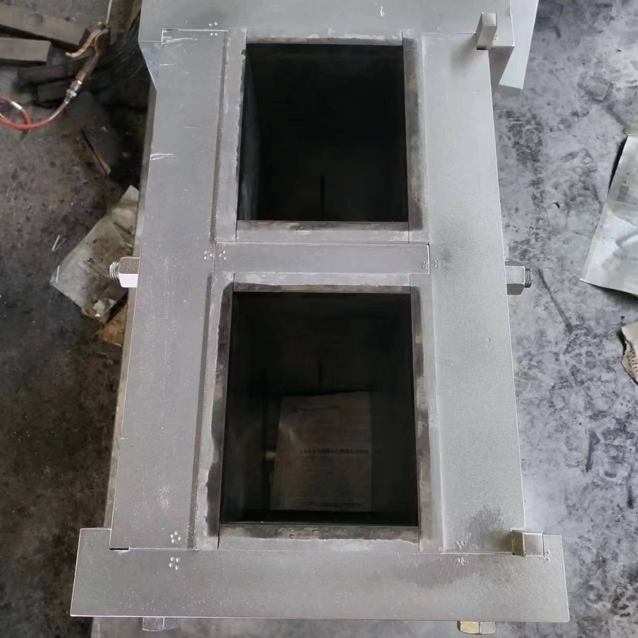 Customized Two Chamber Cylinder Mold Drum Brake Pad Mold Set