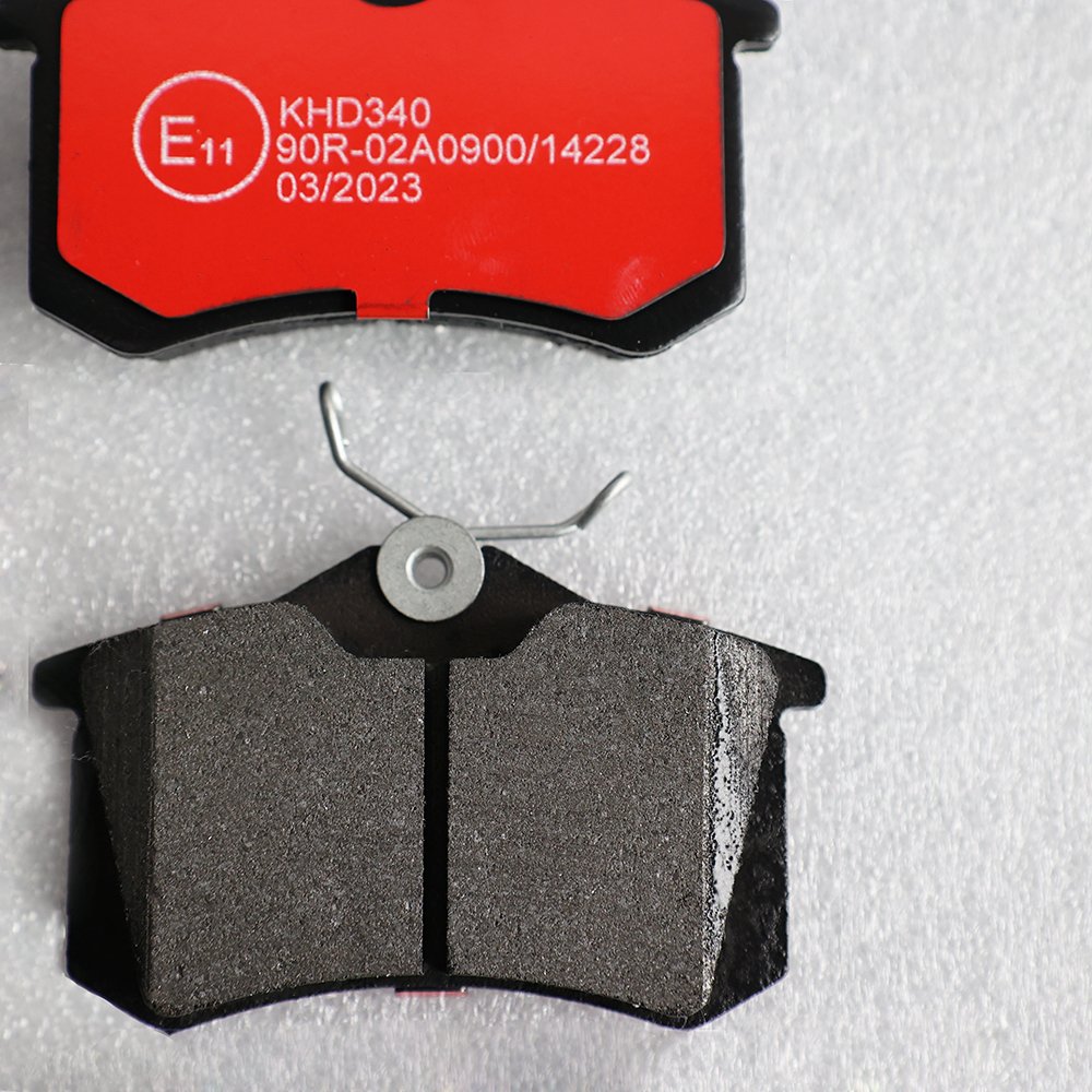 Factory Wholesale Japanese Auto Car Spare Parts High Quality Durable Front Wheel D340 Brake Pads for Peugeot VW