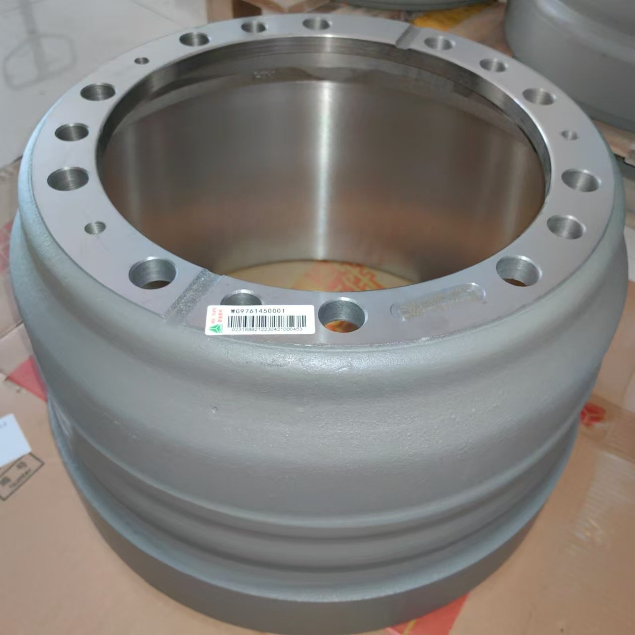 Original China National Heavy Duty Truck Group Hao Wo Sitrak C7H MCP16 Truck Rear Brake Drum 710W50110-0144 WG9761450001