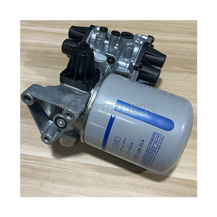 MAXTRUCK High Demand Truck Parts 9325000060 0014317815 0014318115 A0014317815 A0014318115 Air Dryer for Mercedes-Benz Actros 3