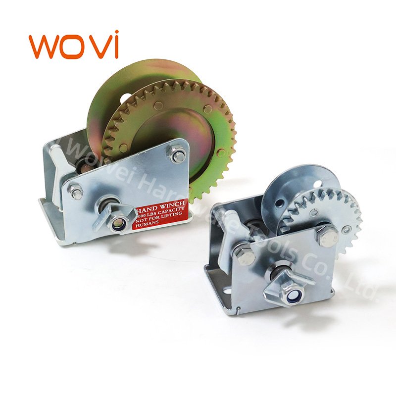 Hot Selling in Factories Manural Hand Winch 1200LB with Brake with Webbing & Cable or Without Webbing or Cable