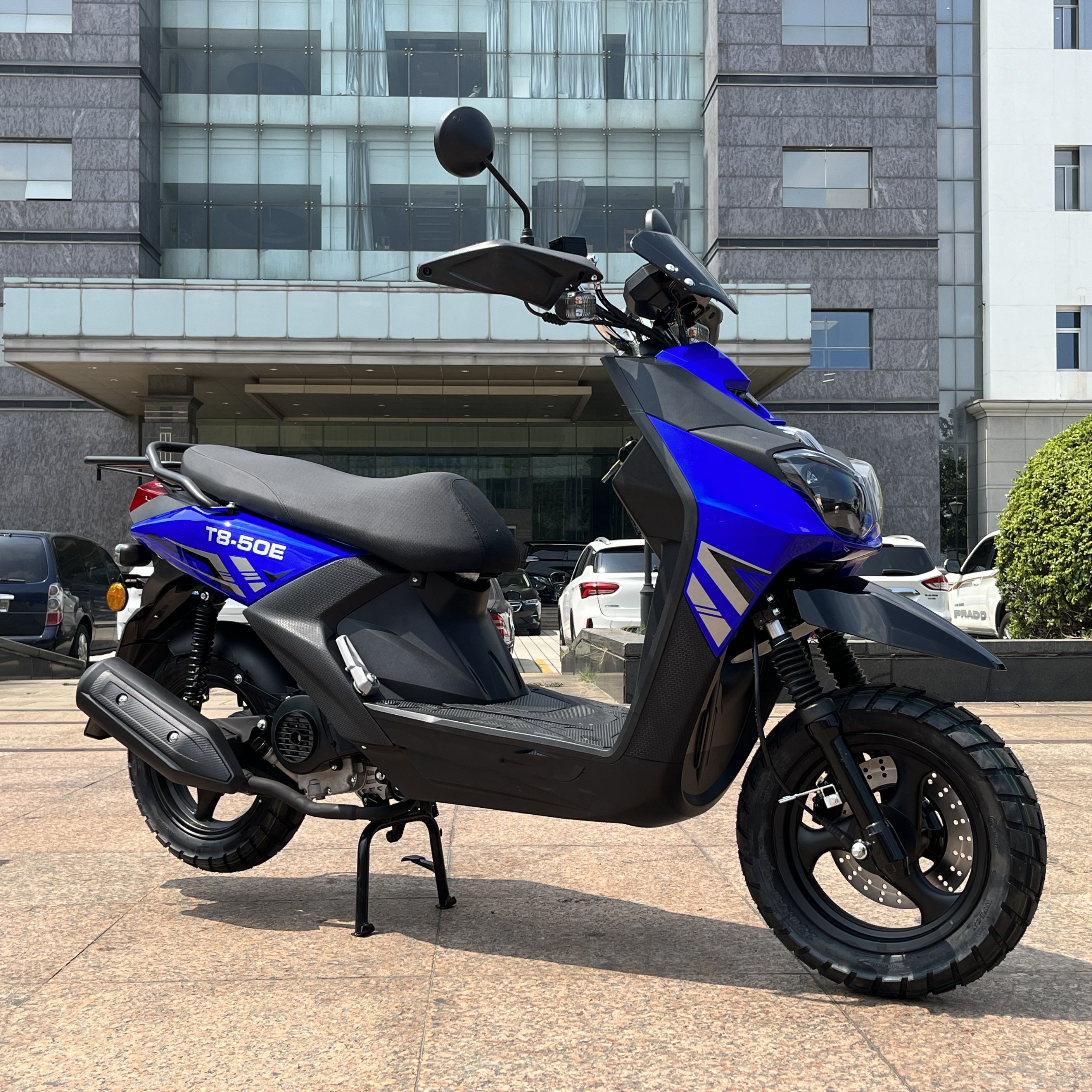 Euro 5 Motorcycle Disc/Drum Brake 2 Wheel Adult Gasoline Racing Scooter 50cc with Digital Speedometer