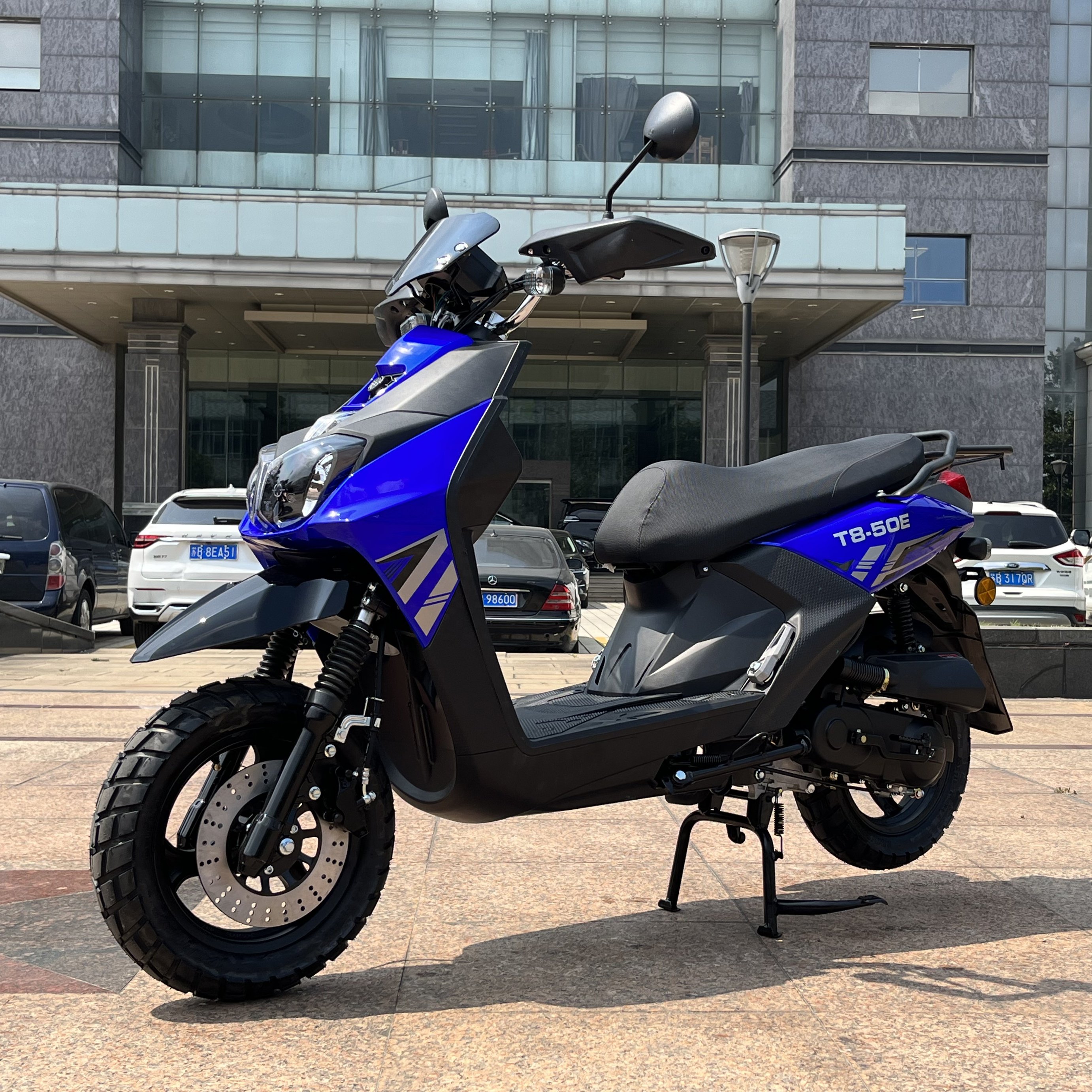 Euro 5 Motorcycle Disc/Drum Brake 2 Wheel Adult Gasoline Racing Scooter 50cc with Digital Speedometer