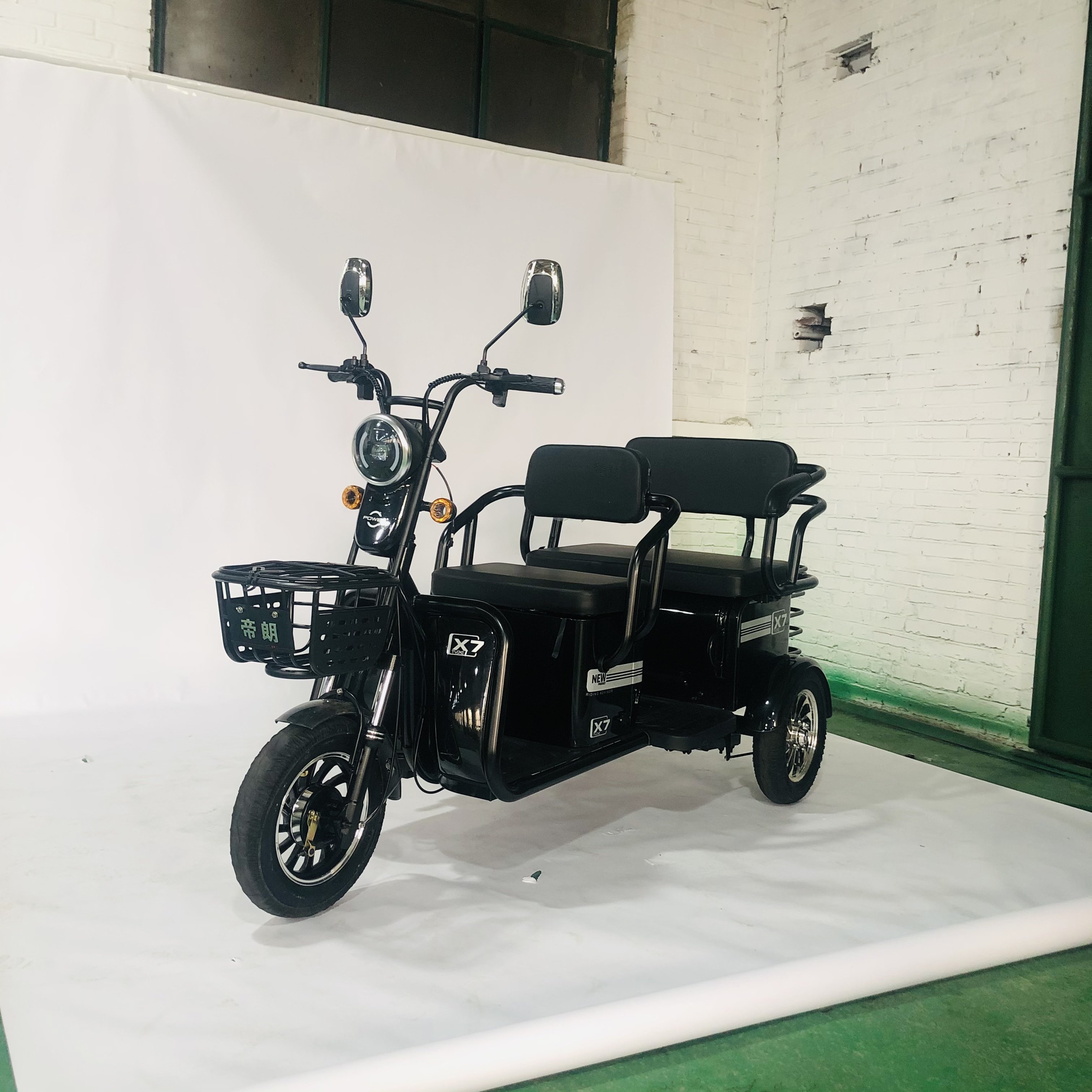 2024 Fashionable Electric Tricycle Battery 48v 20ah Big Power Factory Wholesale Hot Sale Leisure Tricycles Electric Tricycle