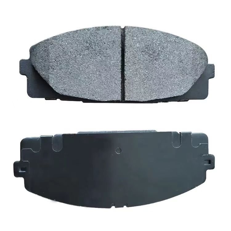 Front Brake Pads Premium Ceramic Disc Brake Pad 04465-26420 for Toyota HIACE 2005-2009