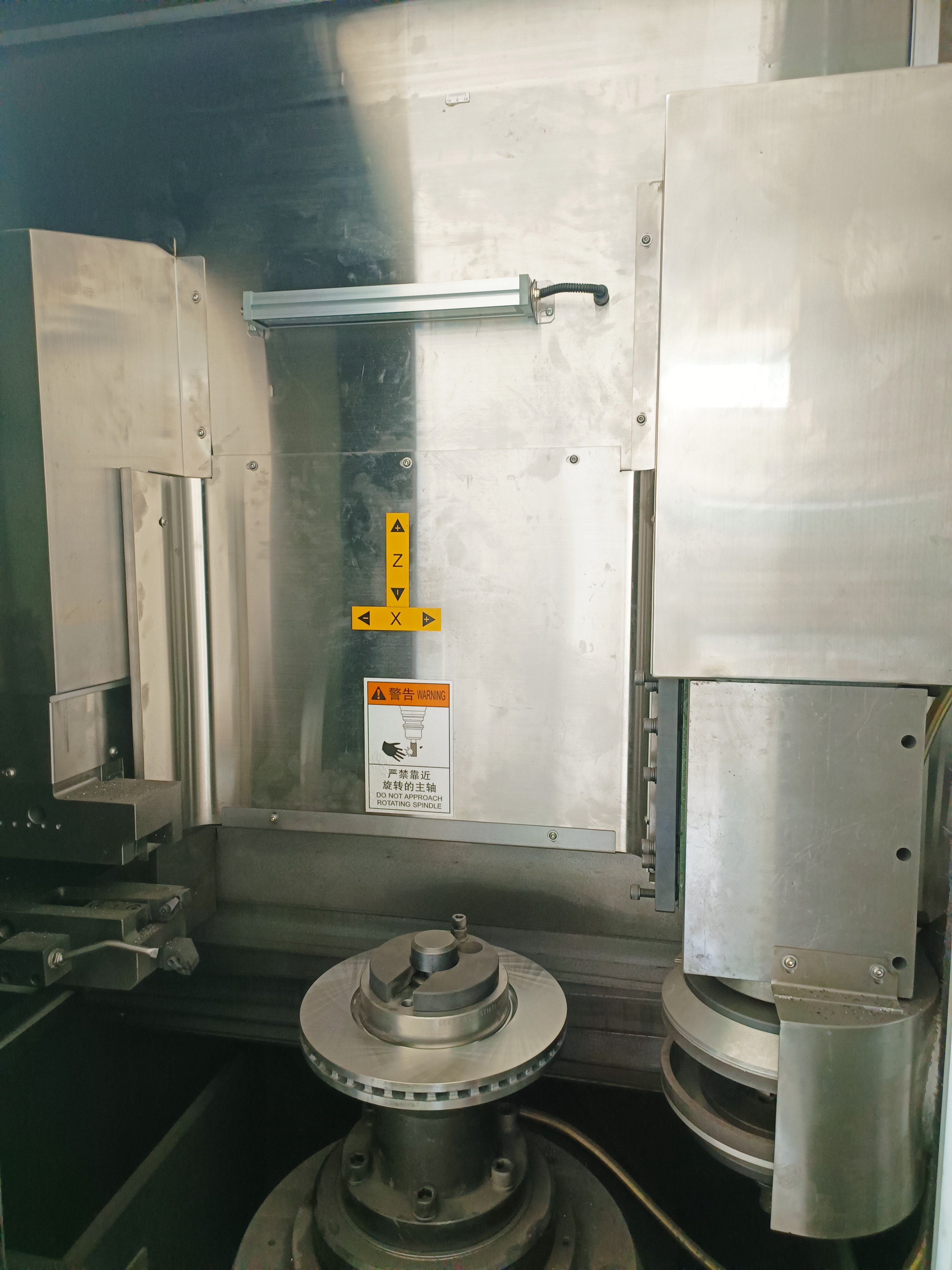 Hengga LYV-L450 Full-Automatic Vertical Lathe Cnc Double Surface Grinding Machine Disc Brake Turning and Grinding Machine