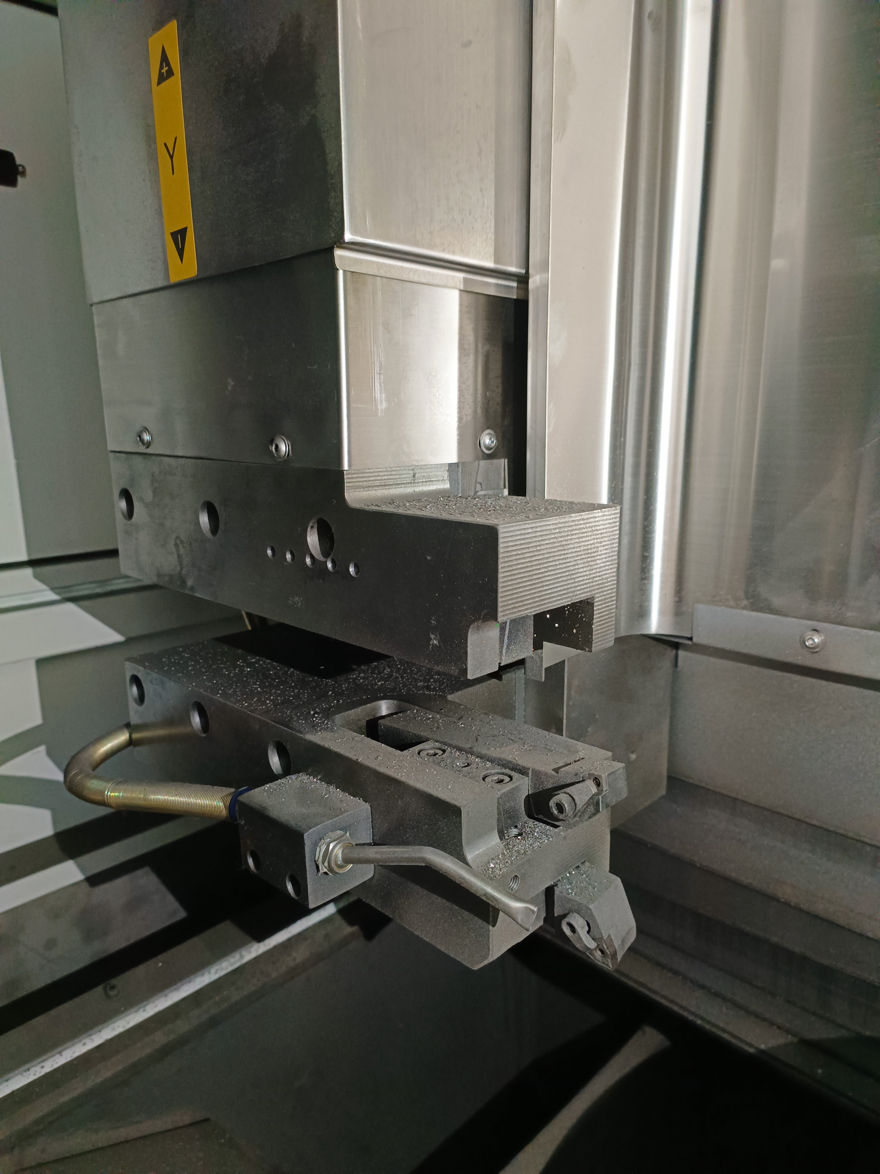 Hengga LYV-L450 Full-Automatic Vertical Lathe Cnc Double Surface Grinding Machine Disc Brake Turning and Grinding Machine