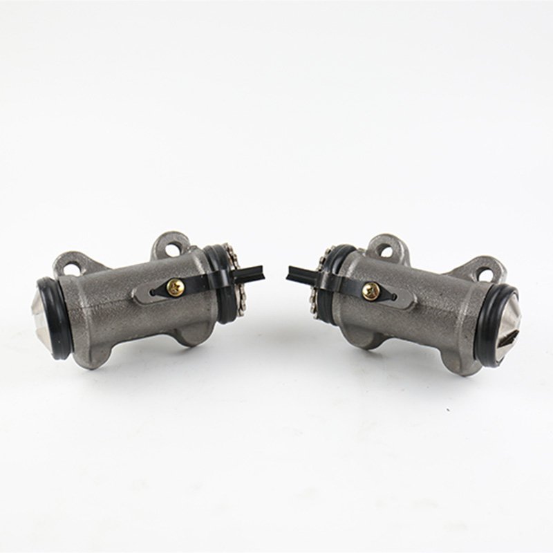 Brake Expander Wheel Cylinder Oem MC850698 MC850699 MC850700 MC850701 for Mitsubishi