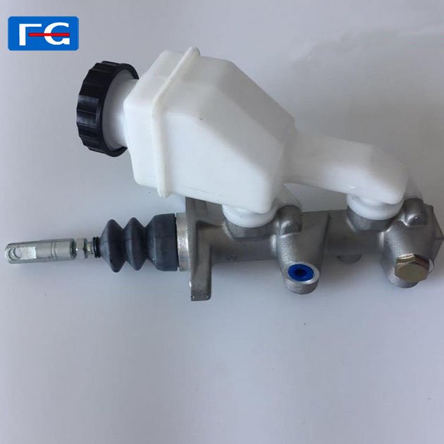 Factory Price Tricycle Parts Brake Master Cylinder and Brake Pump