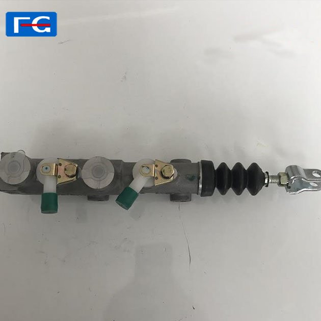 Factory Price Tricycle Parts Brake Master Cylinder and Brake Pump