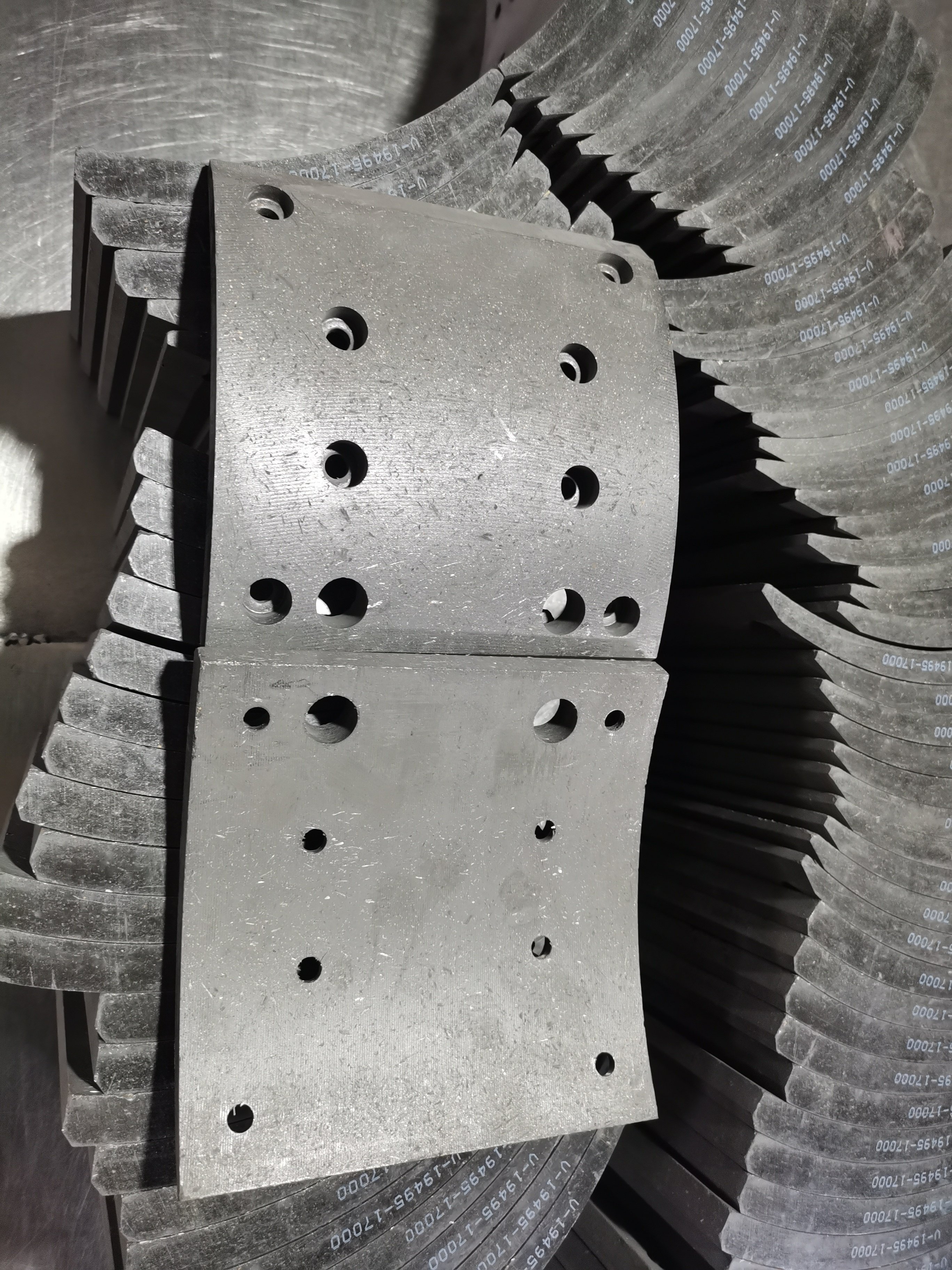 HS 681389 Riveting Machine for Brake Lining 19494/19495/19496/MP31/MP32/MP36 Brake Shoes Lining for Truck Bus Car