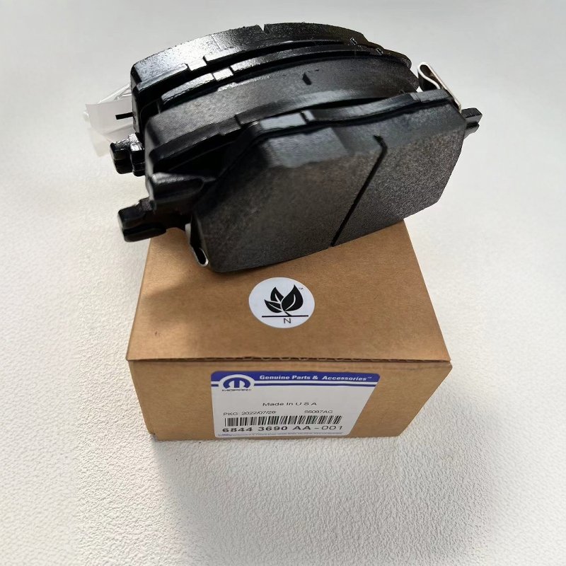 Fiat 500X Jeep Compass and Renegade Front Brake Pads 68346917AA 7368344 68346917AA 68379582AA 2AMV3886AA BP2477
