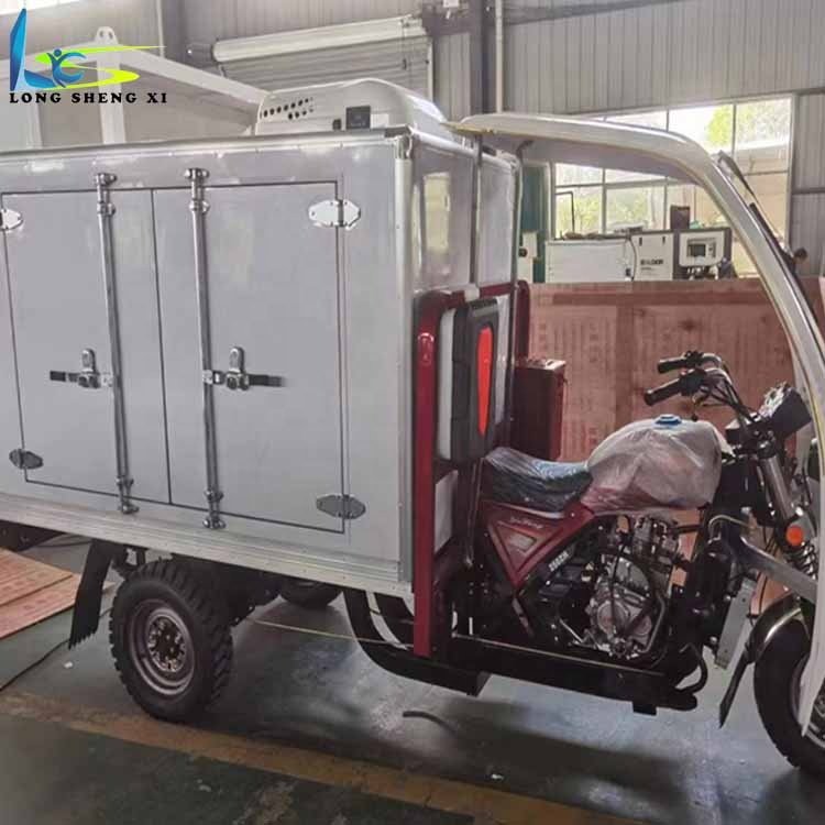 Gasoline Three Wheel Cargo Motorcycles Tricycle Super Design Gasoline Tricycle Petrol Diesel Car With Cooling System