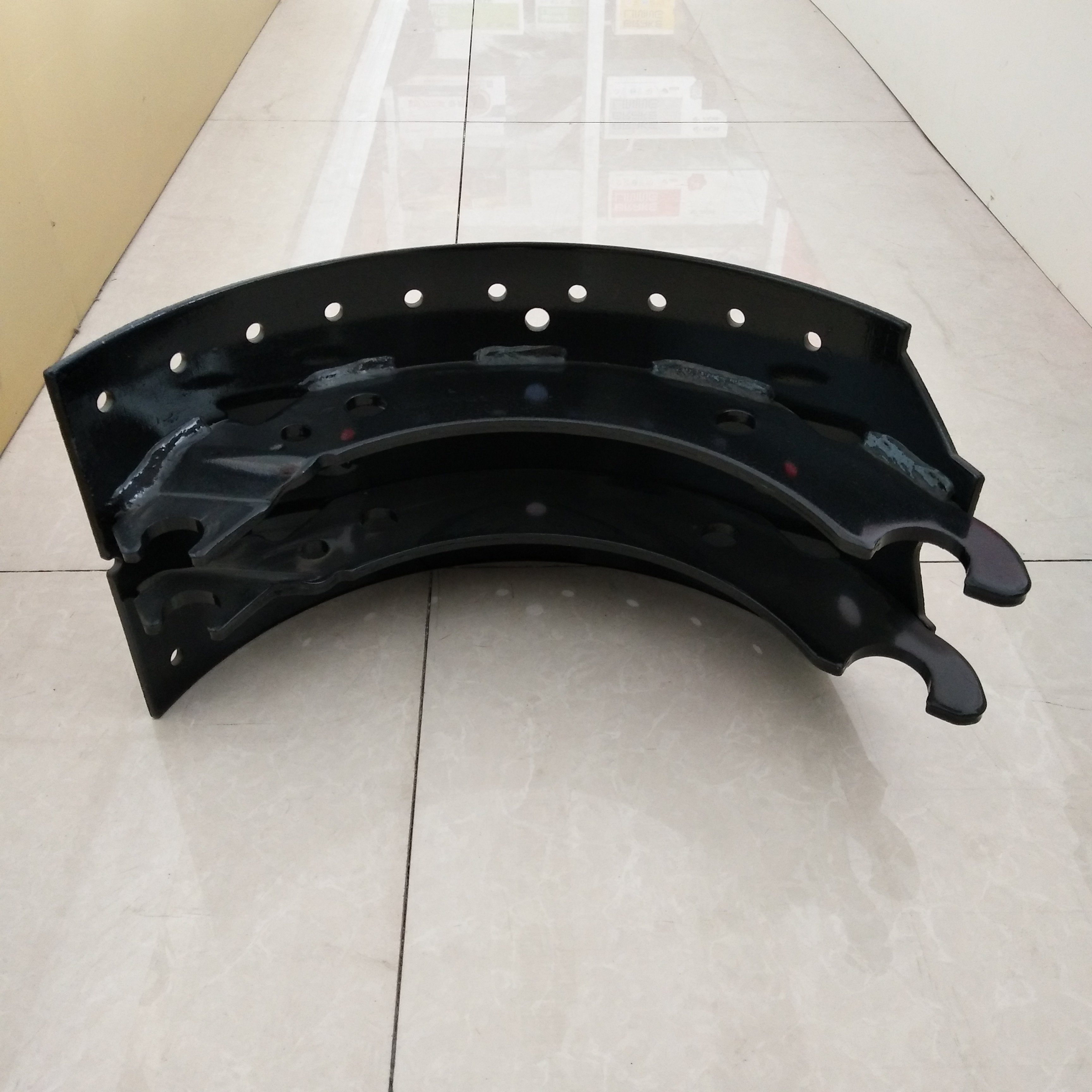 Truck Trailer Brake Shoe Matched with 19032 Brake Lining
