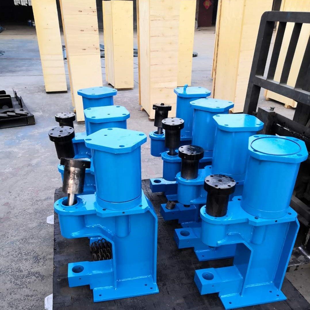 AA4C Pneumatic Hydraulic Brake Shoe Riveting Machine Brake Drum Rectifier Disc Lathe Brake Rectifier QYM-6