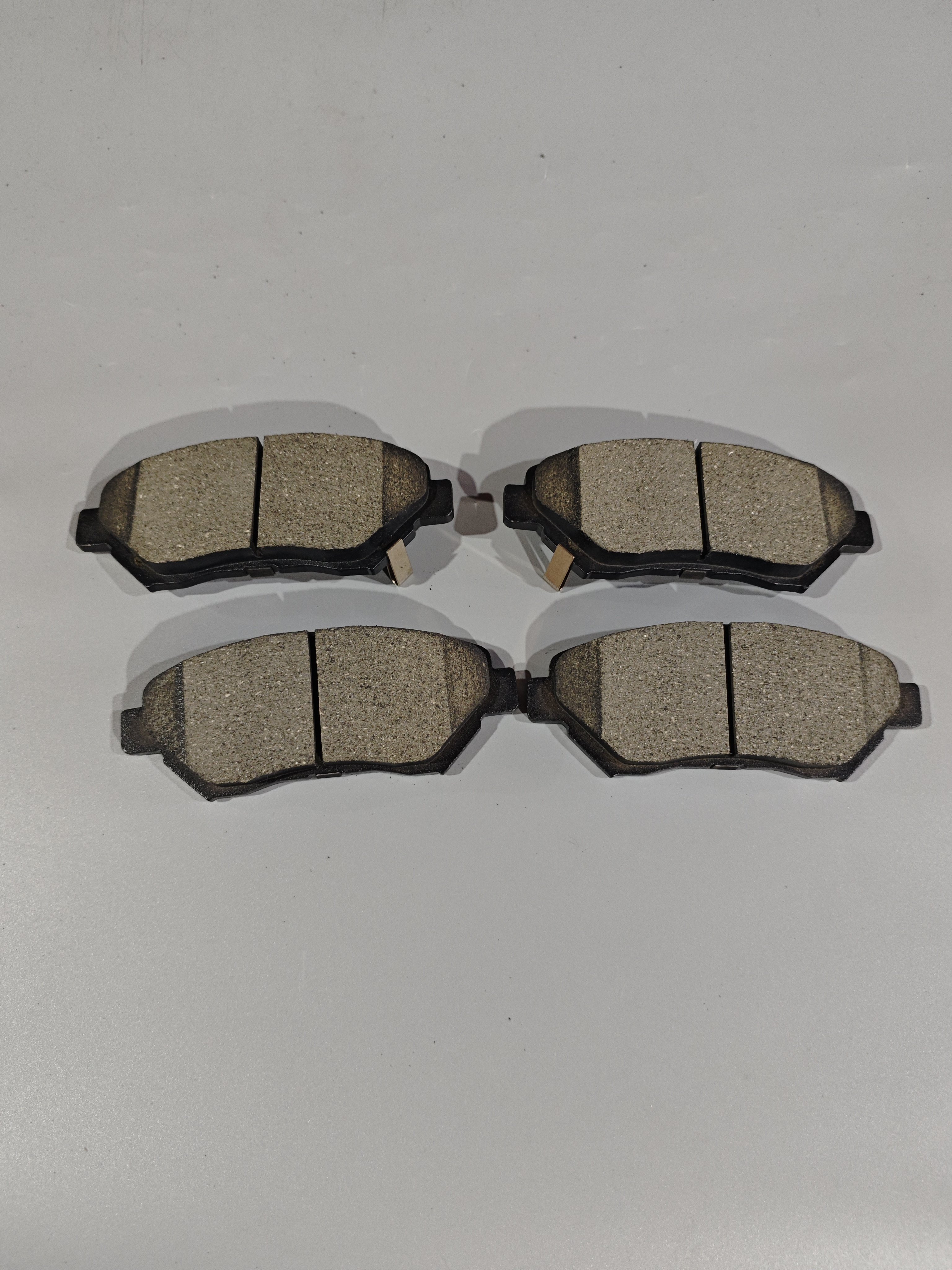 Customizable 25940447 Good Quality Wear-resistant Black Brake Pads for Car