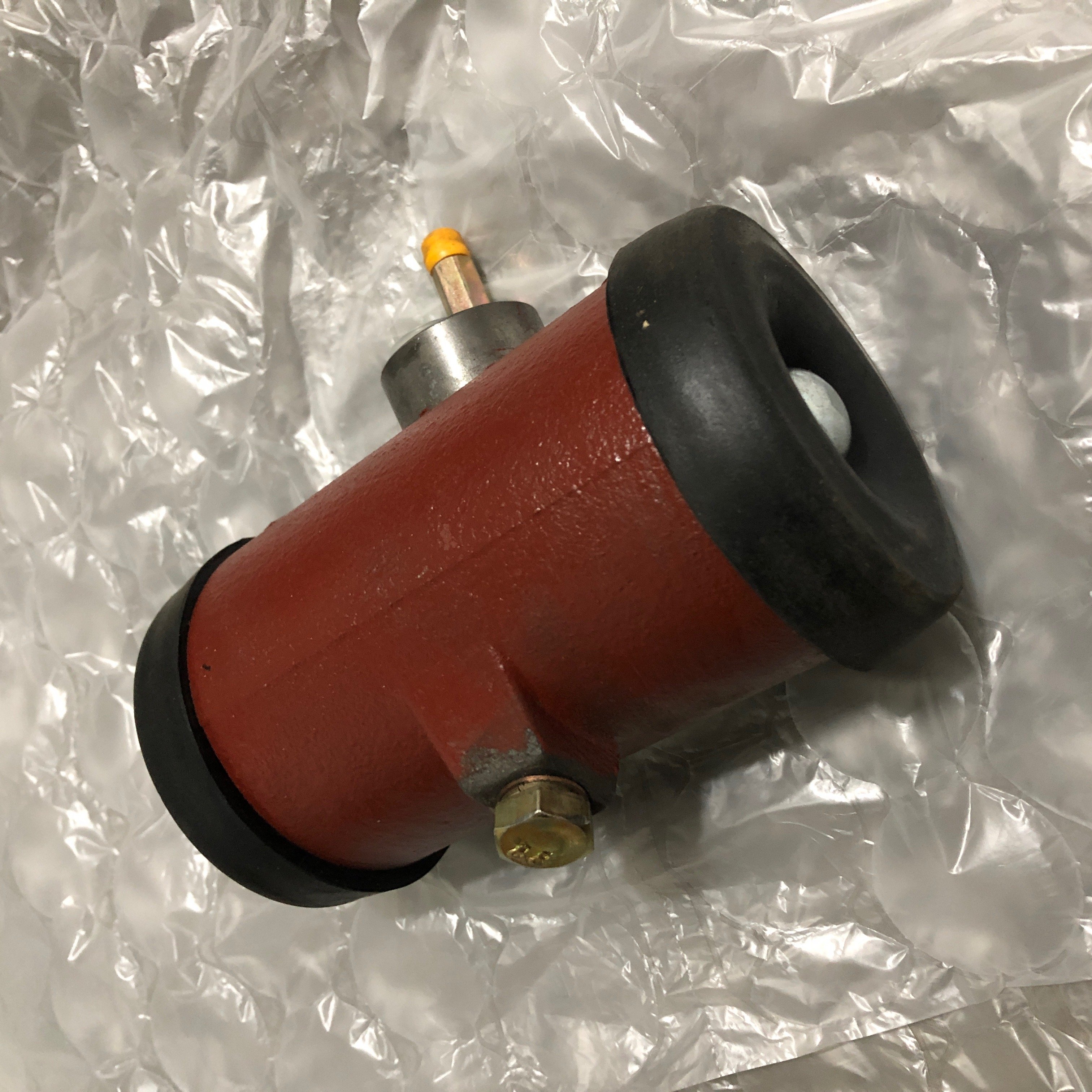 Motor Grader GR180 Brake Wheel Cylinder PY180-H.2.6 New