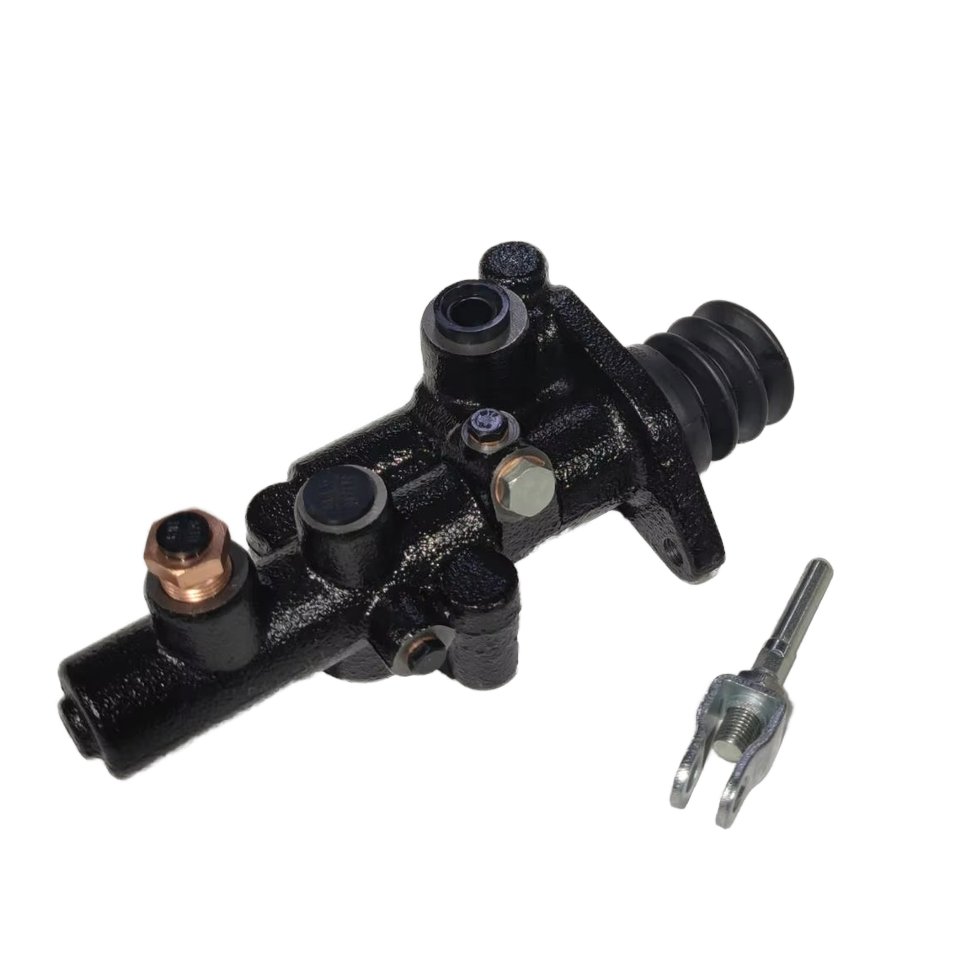 Forklift Brake Parts High Quality Master Brake Cylinder 47250-U3340-71 Used for 7FDU60-15Z/7FGCU60