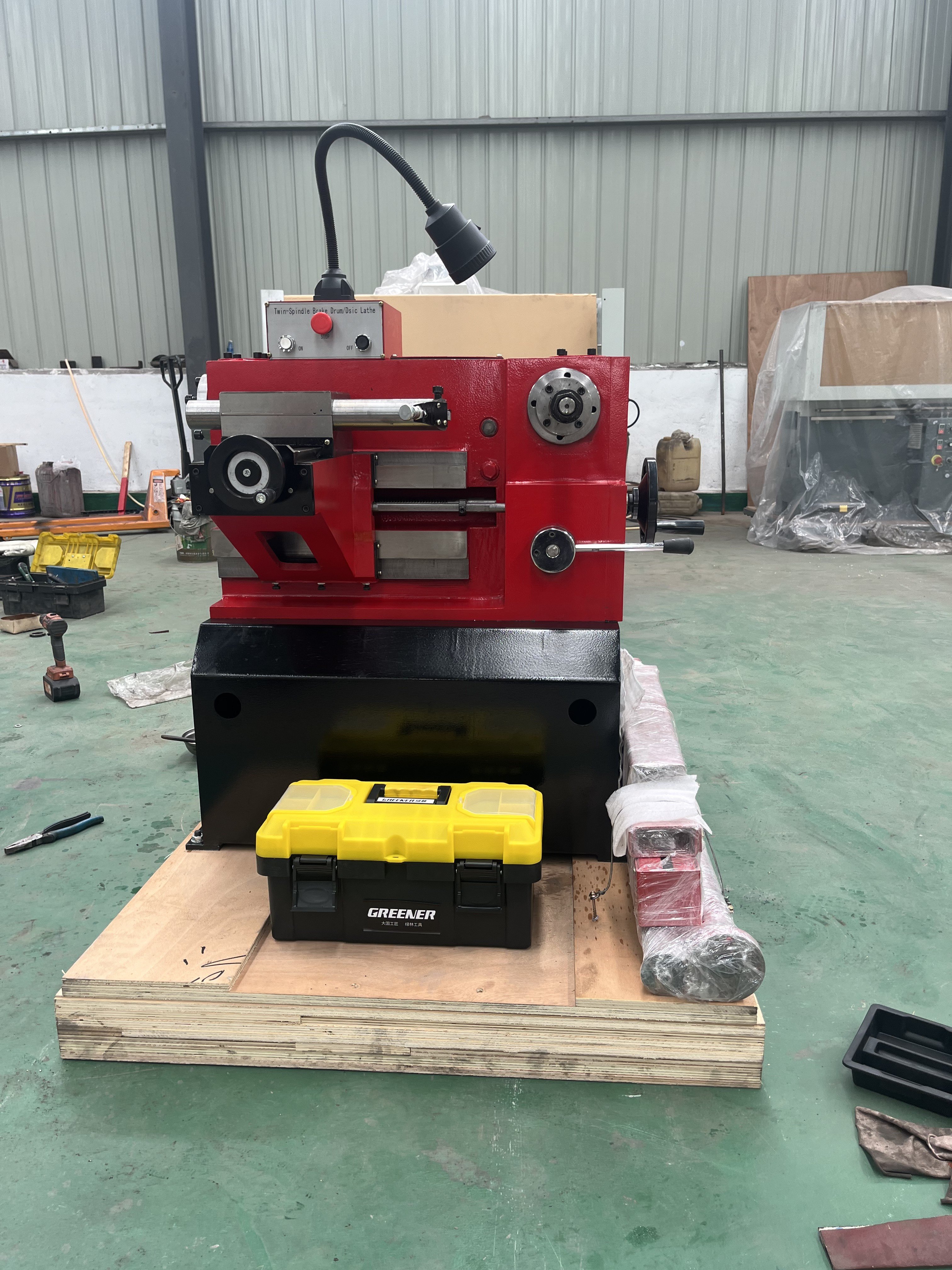 Brake Drun Disk Lathe Machine T8465 for Truck Bus Suv Car Repair Disc Drum Brake Lathe