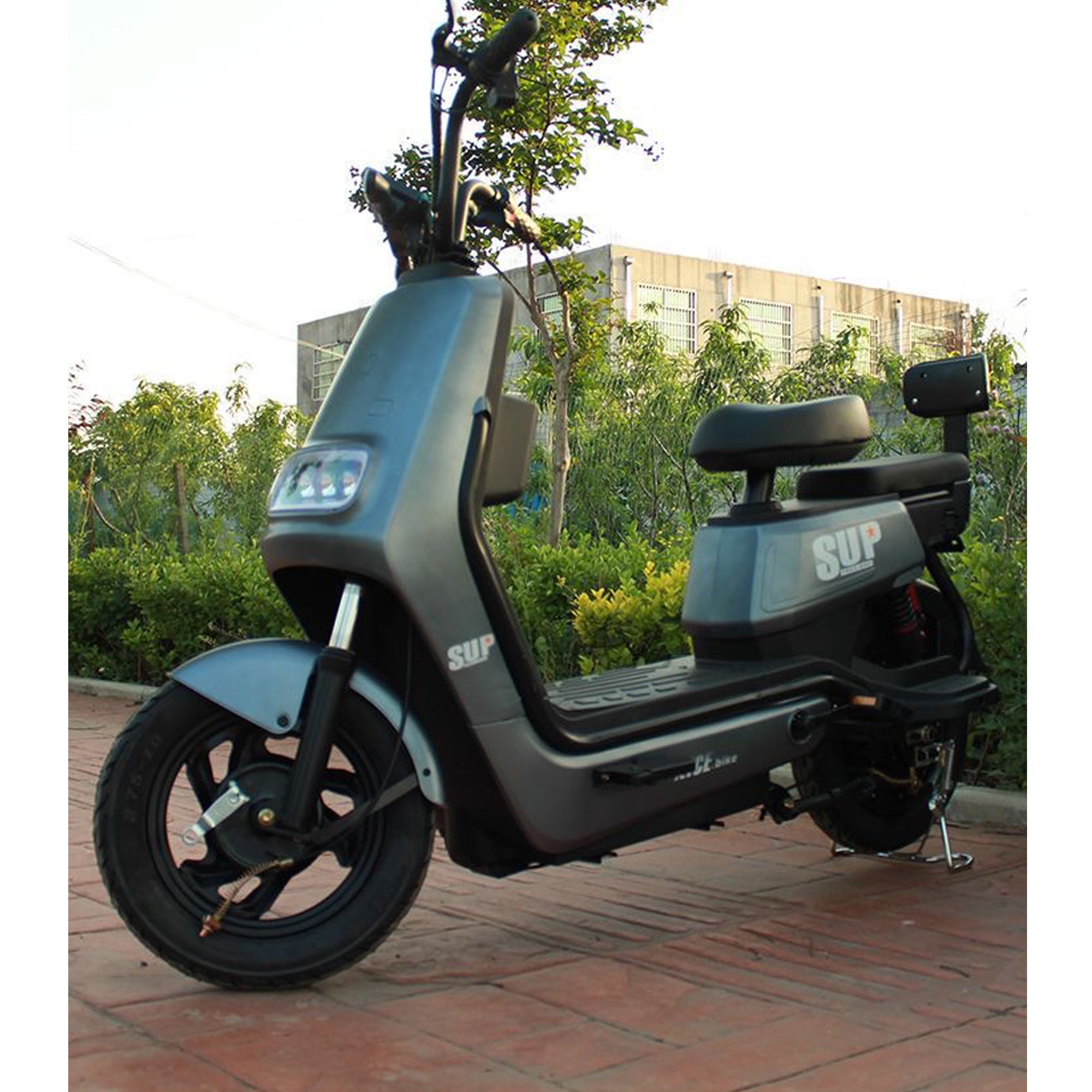 Factory Wholesale 2 Wheels City E-Scooter 1000W 60V 72V Digital Display Hydraulic Front Fork Front Hydraulic Big Disc Brake