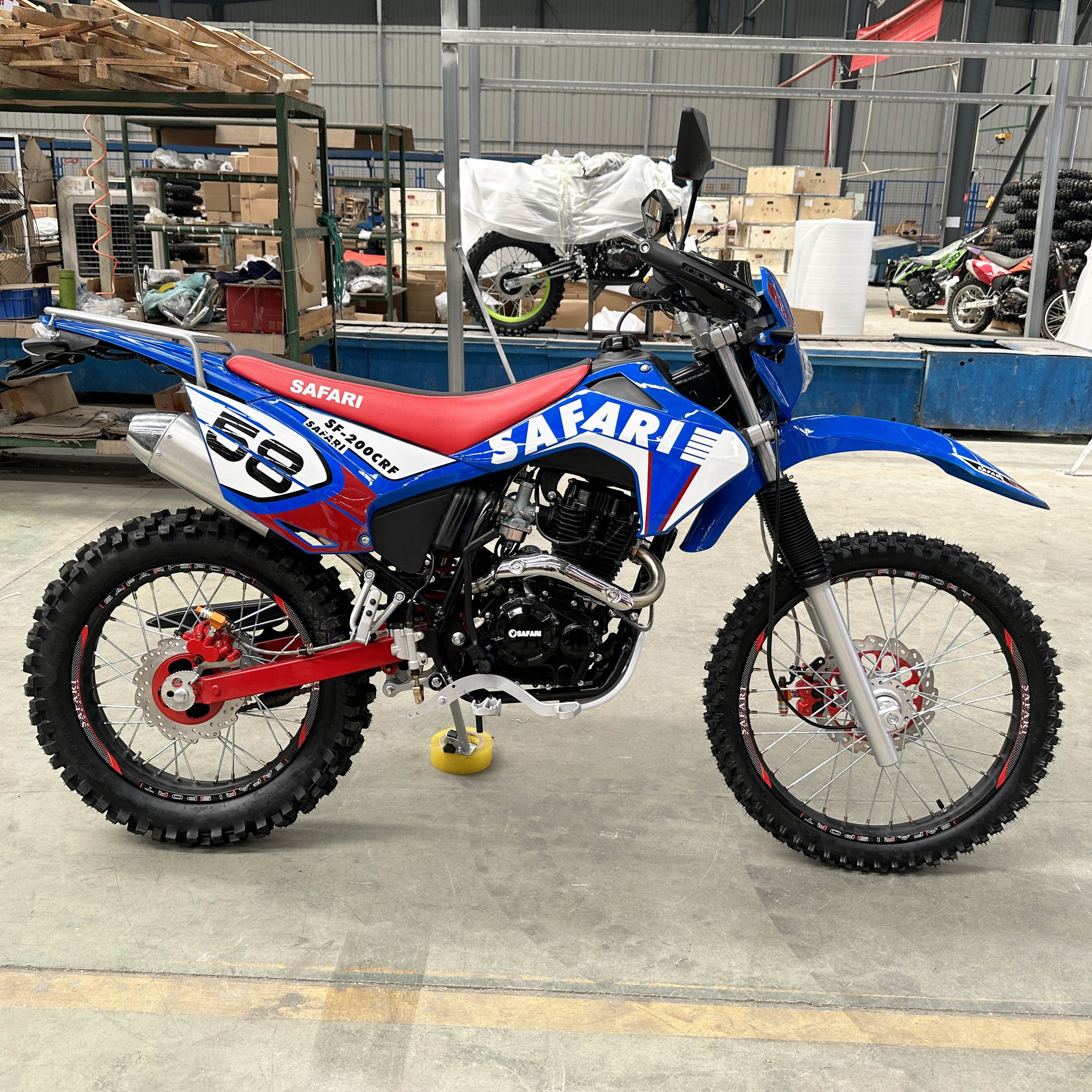 4 Stroke 250cc Powerful Engine Cross Moto Dirt Bike for Russia