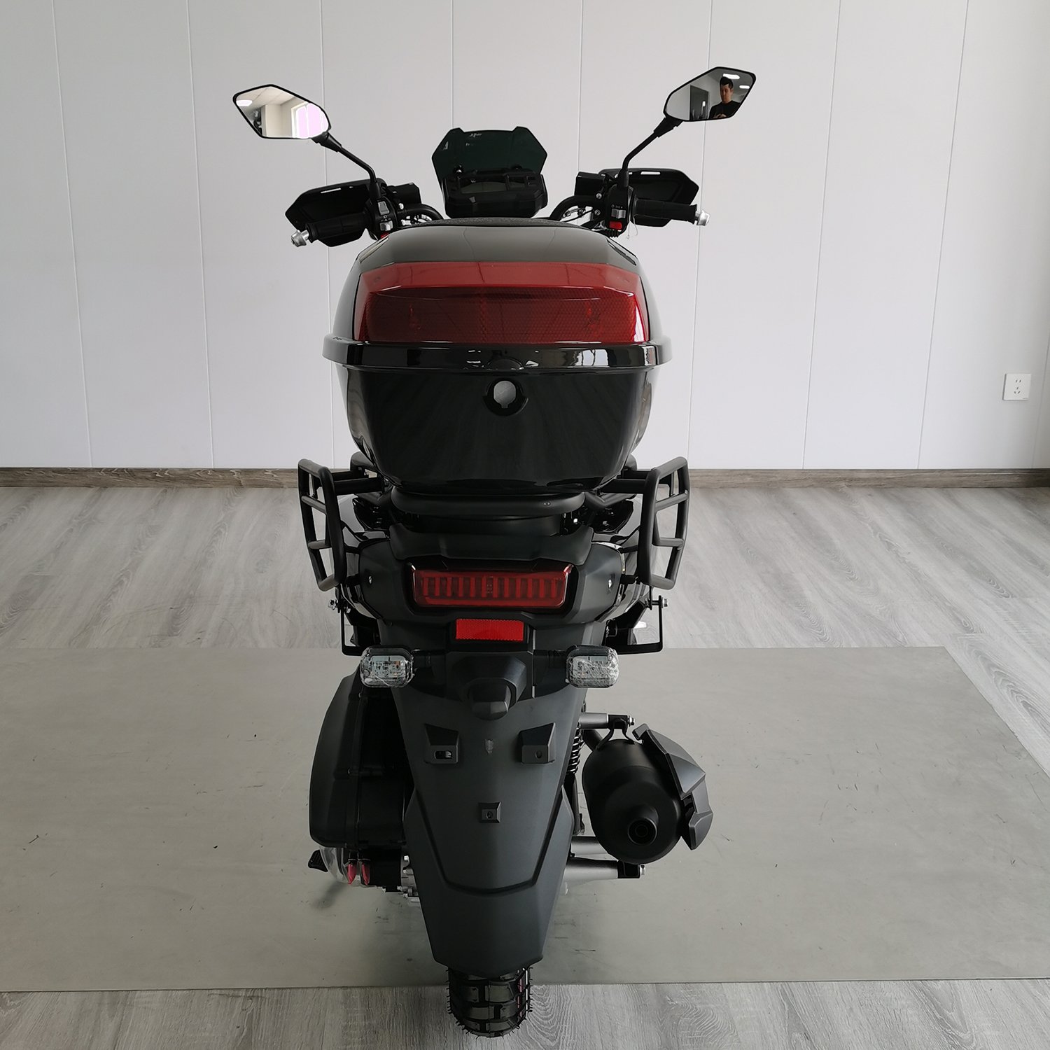 125cc & 150cc Gas Scooters with 4 Stroke Engine CDI Ignition Disc & Drum Brake for Iraq & Africa Market