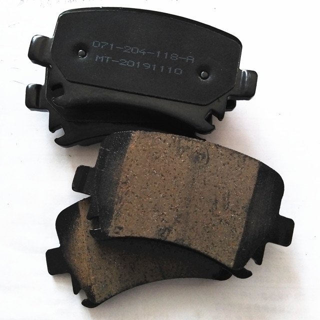 D1108 Universal Brake Pad for Audi A3 A4 A6 TT Coup SEAT VW CADDY CC GOLF Volkswagen Touran Tiguan Scirocco Jetta Passat