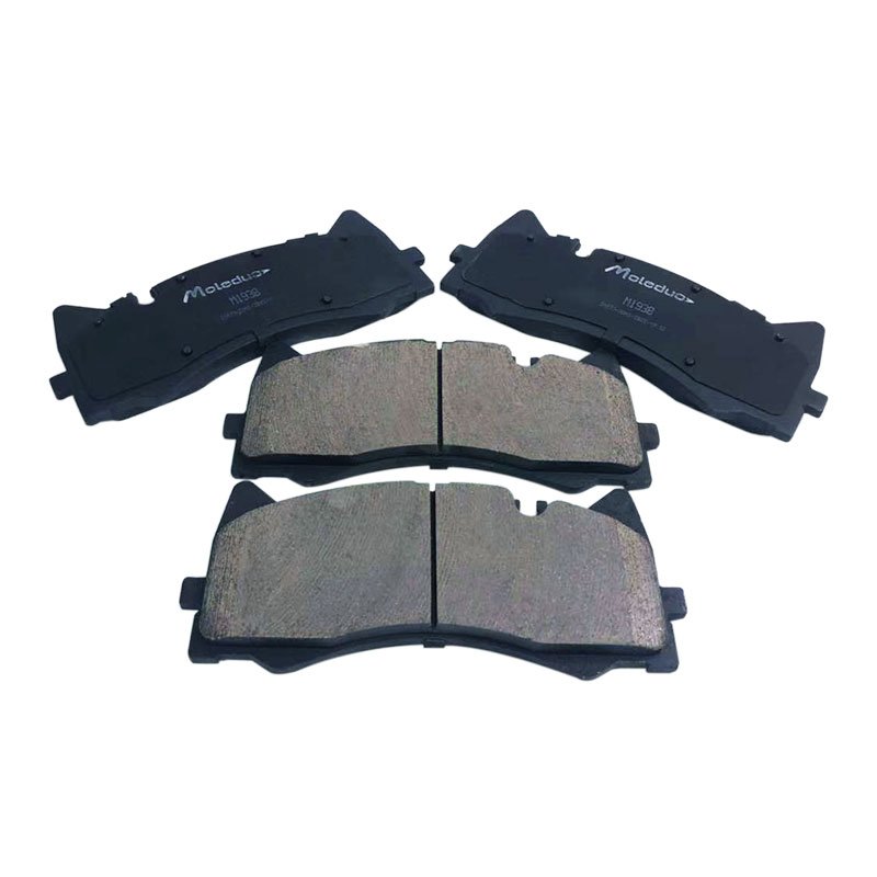 M1938 Auto Parts Car Brake System Ceramic and Copper Brake Pads D1873 for Mercedes Benz C63 Amg 2016- D1873-9102 A0004204700